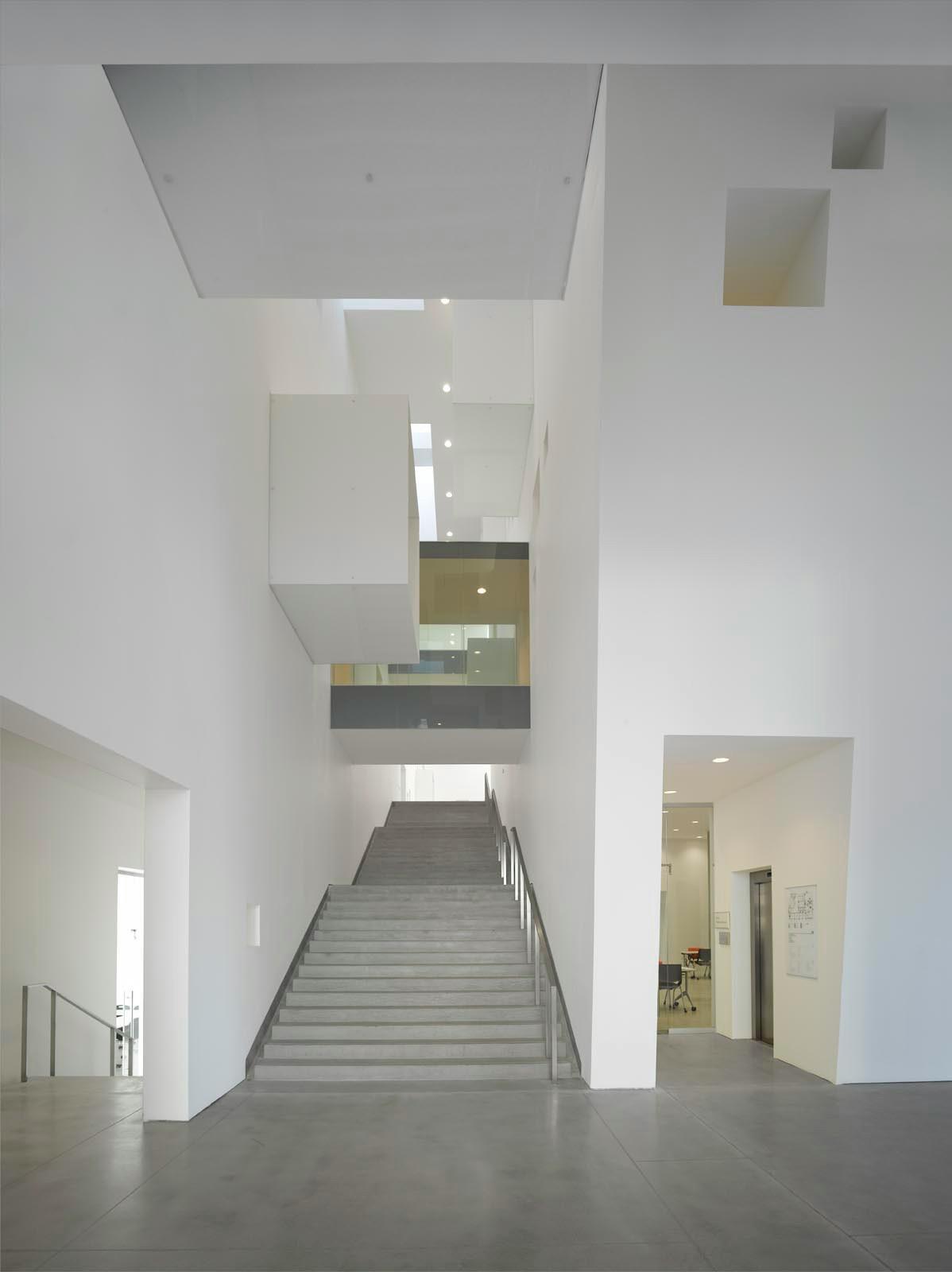 Center for Postgraduate Studies - image 7