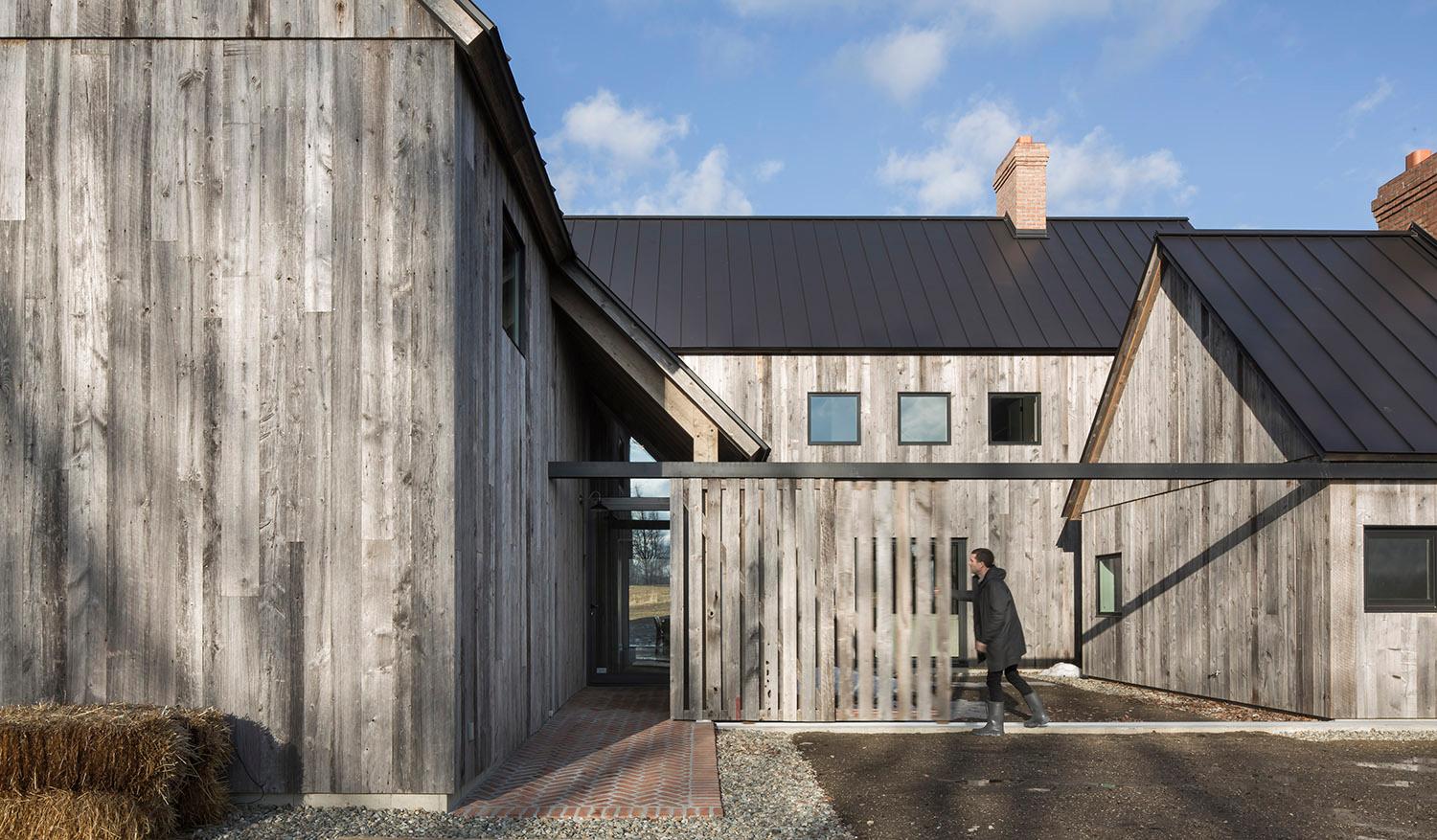 Townships Farmhouse - image 2