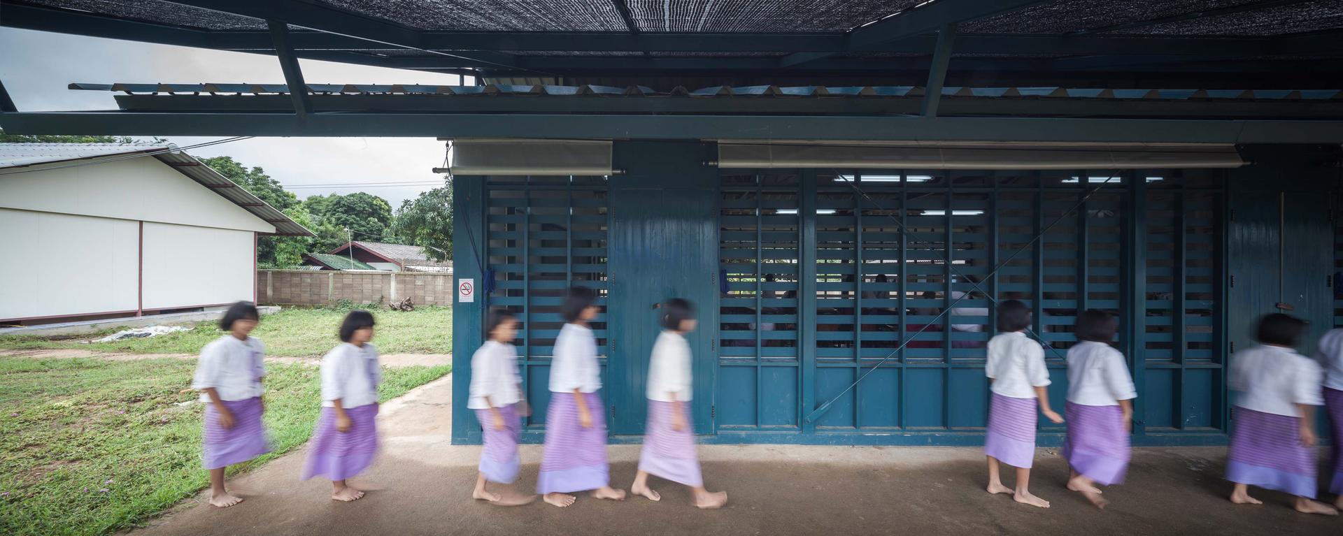 Emergency School - image 8