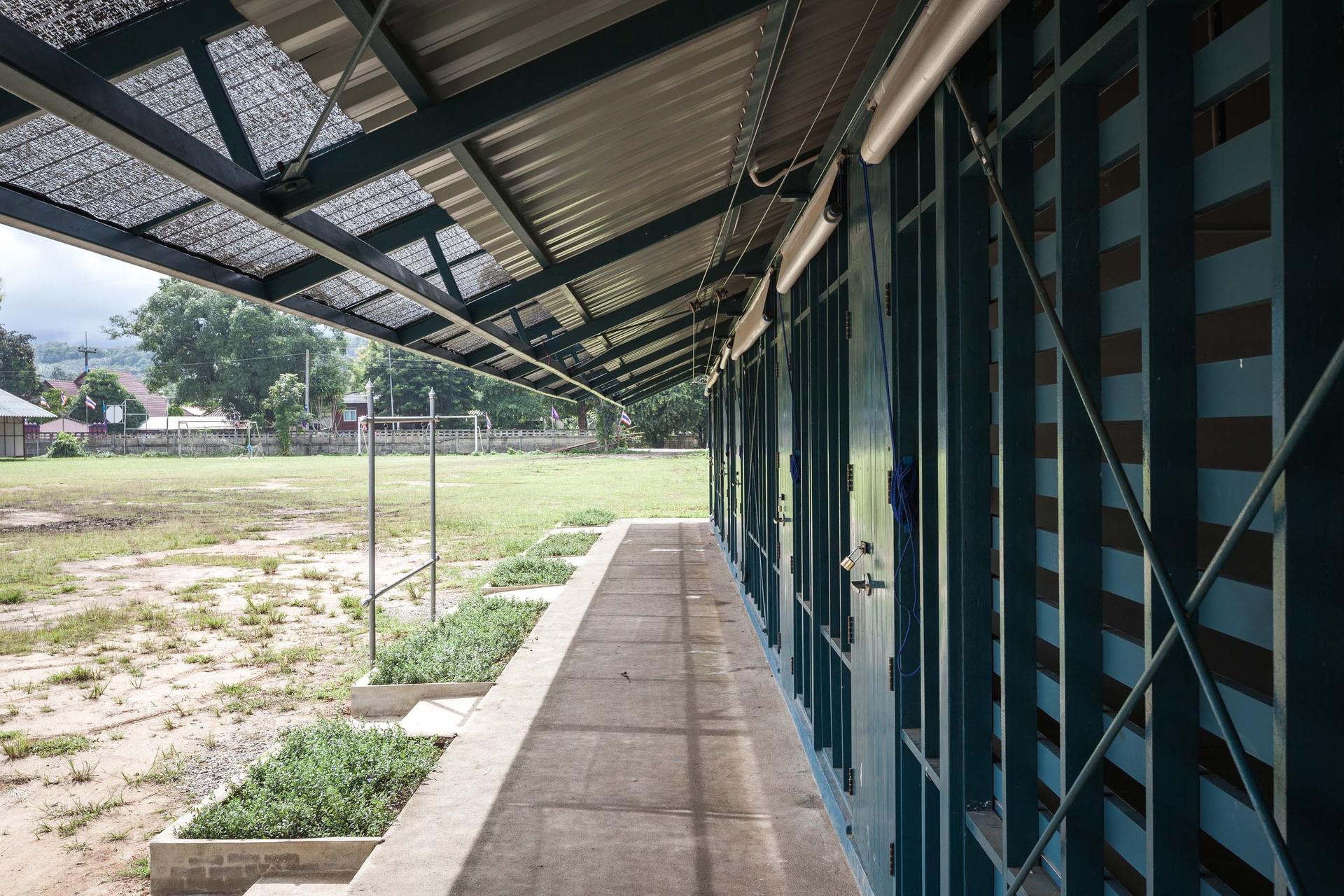 Emergency School - image 10