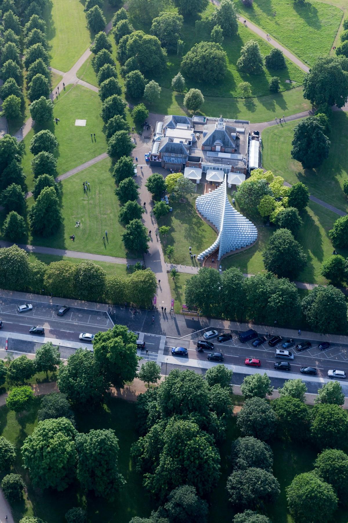 2016 Serpentine Pavilion - image 13