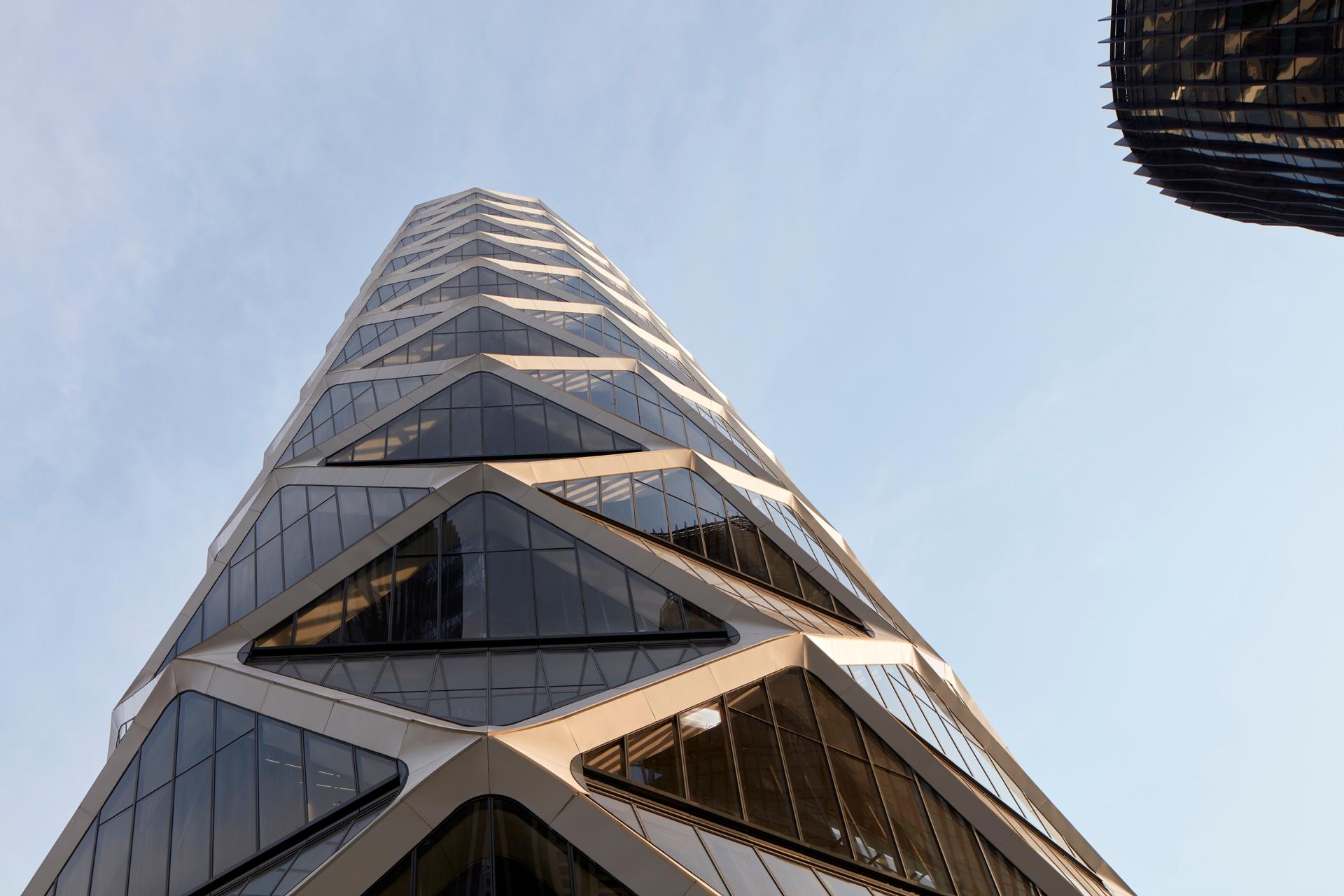 Poly International Plaza - image 2