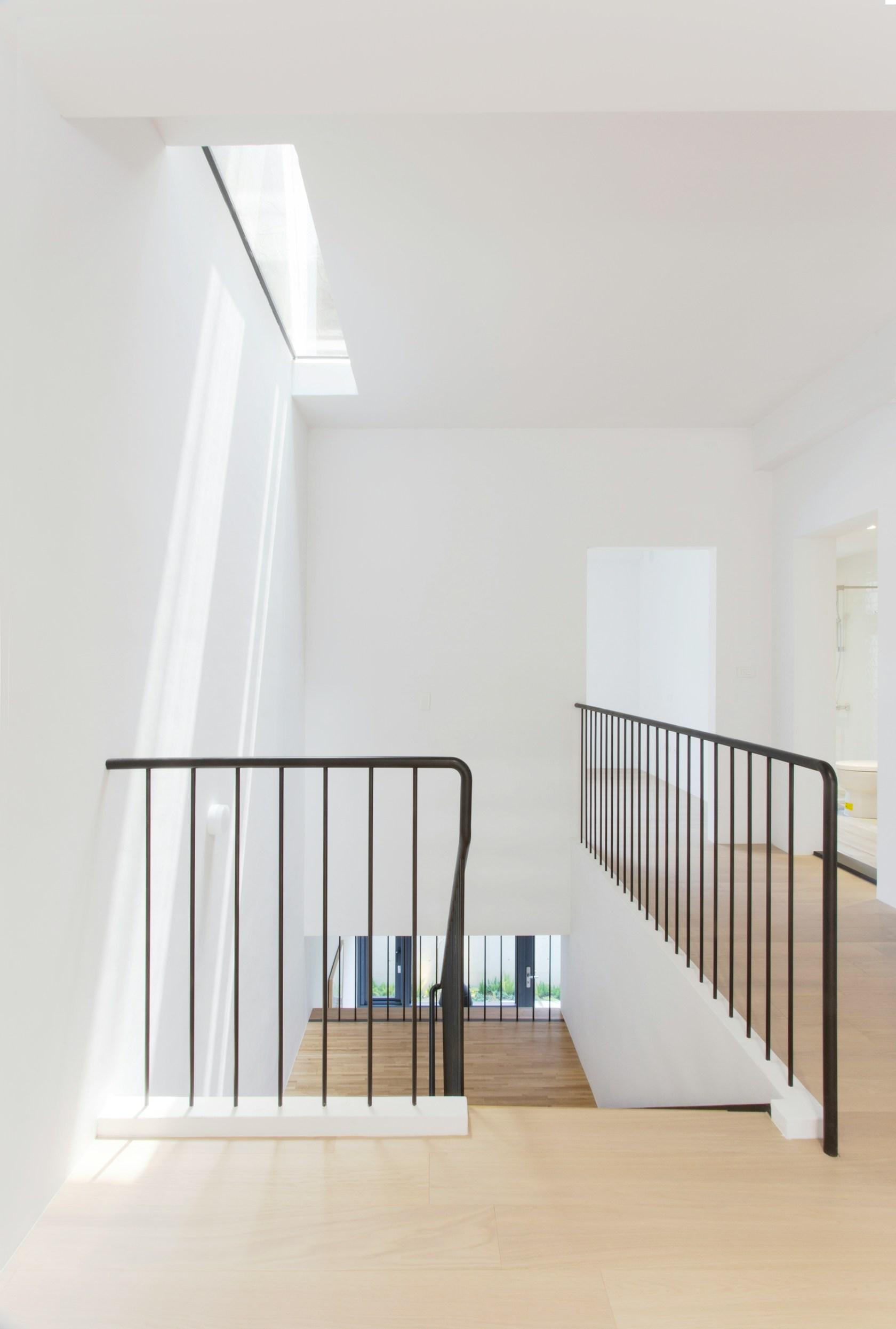 LIGHT-HOUSE - image 21