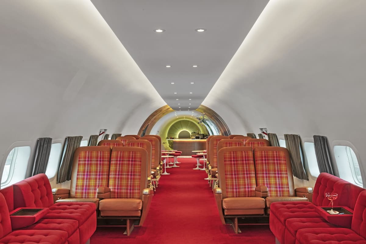 Connie Cocktail Lounge - image 8