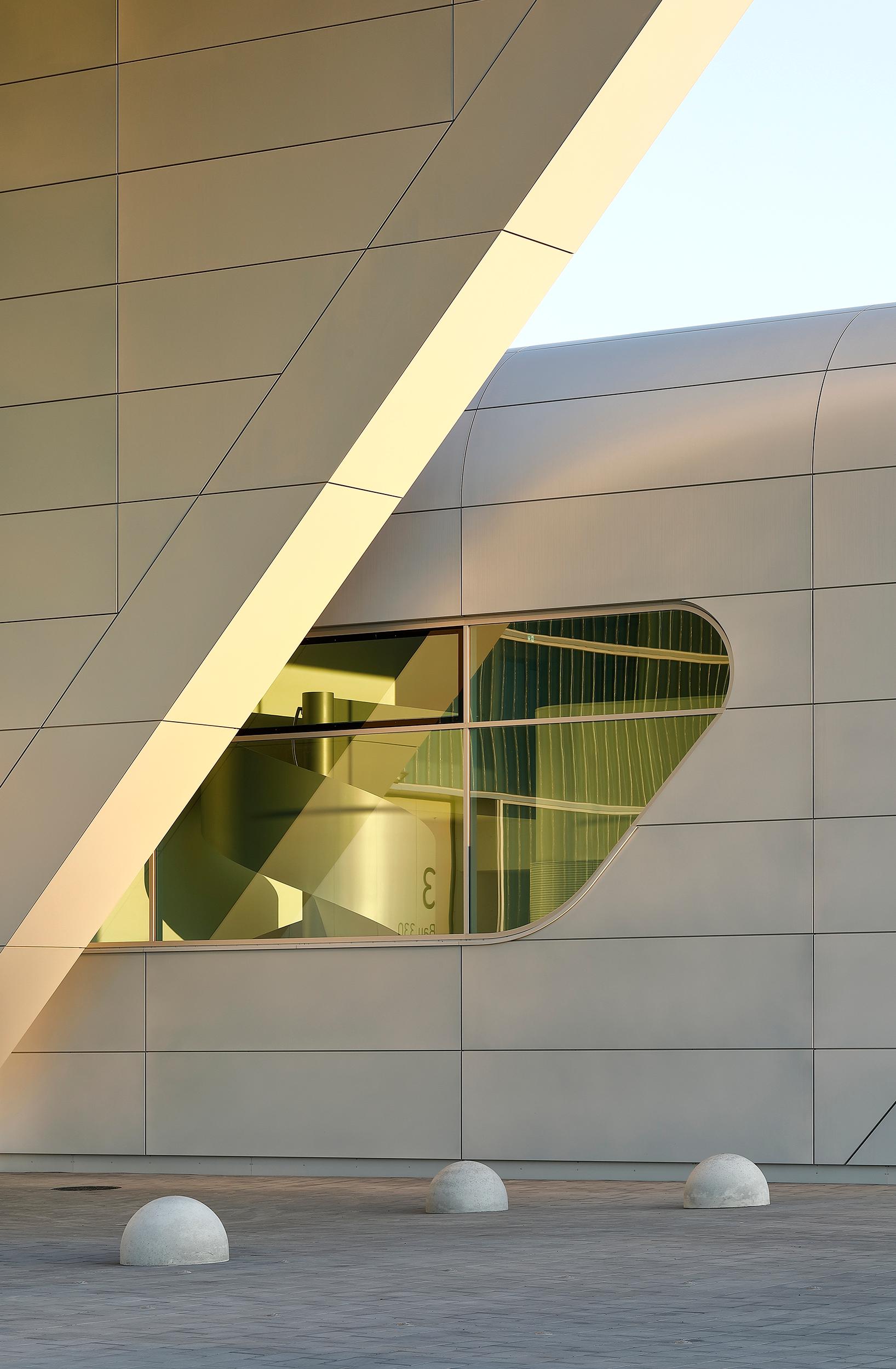 SKF Test Centre for large-scale bearings - image 8