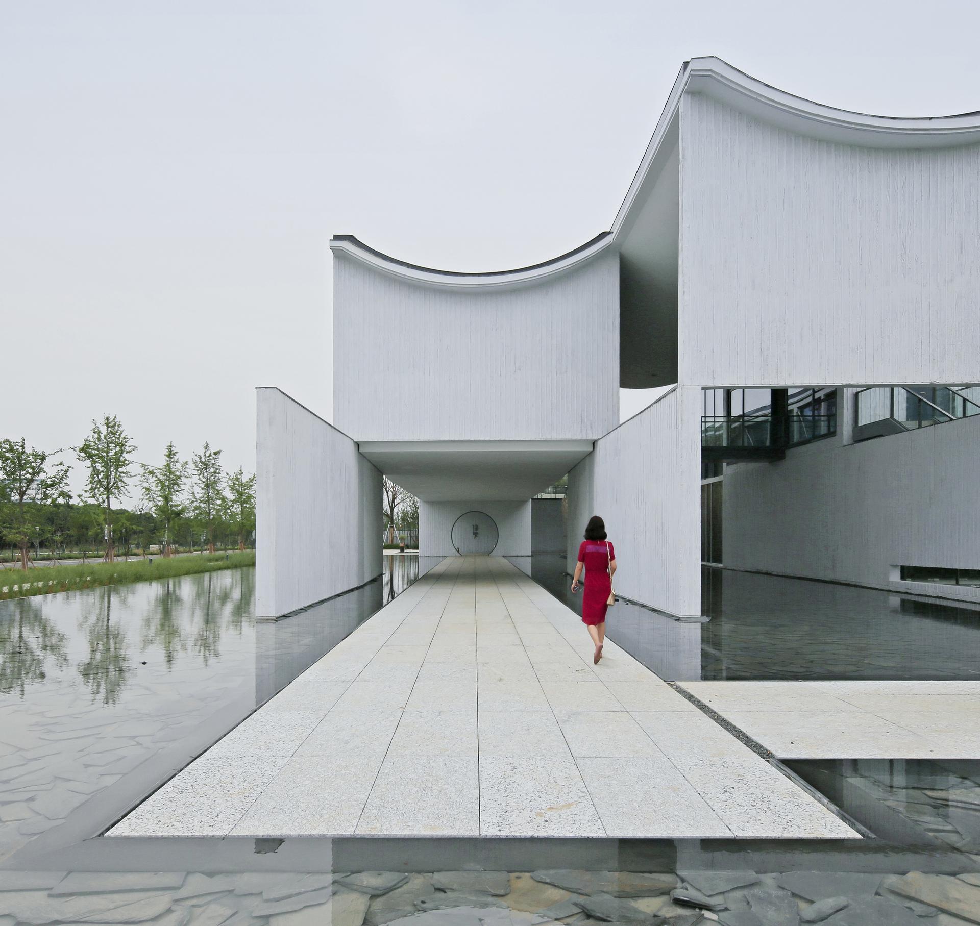 Dongyuan Qianxun Community Center - image 8
