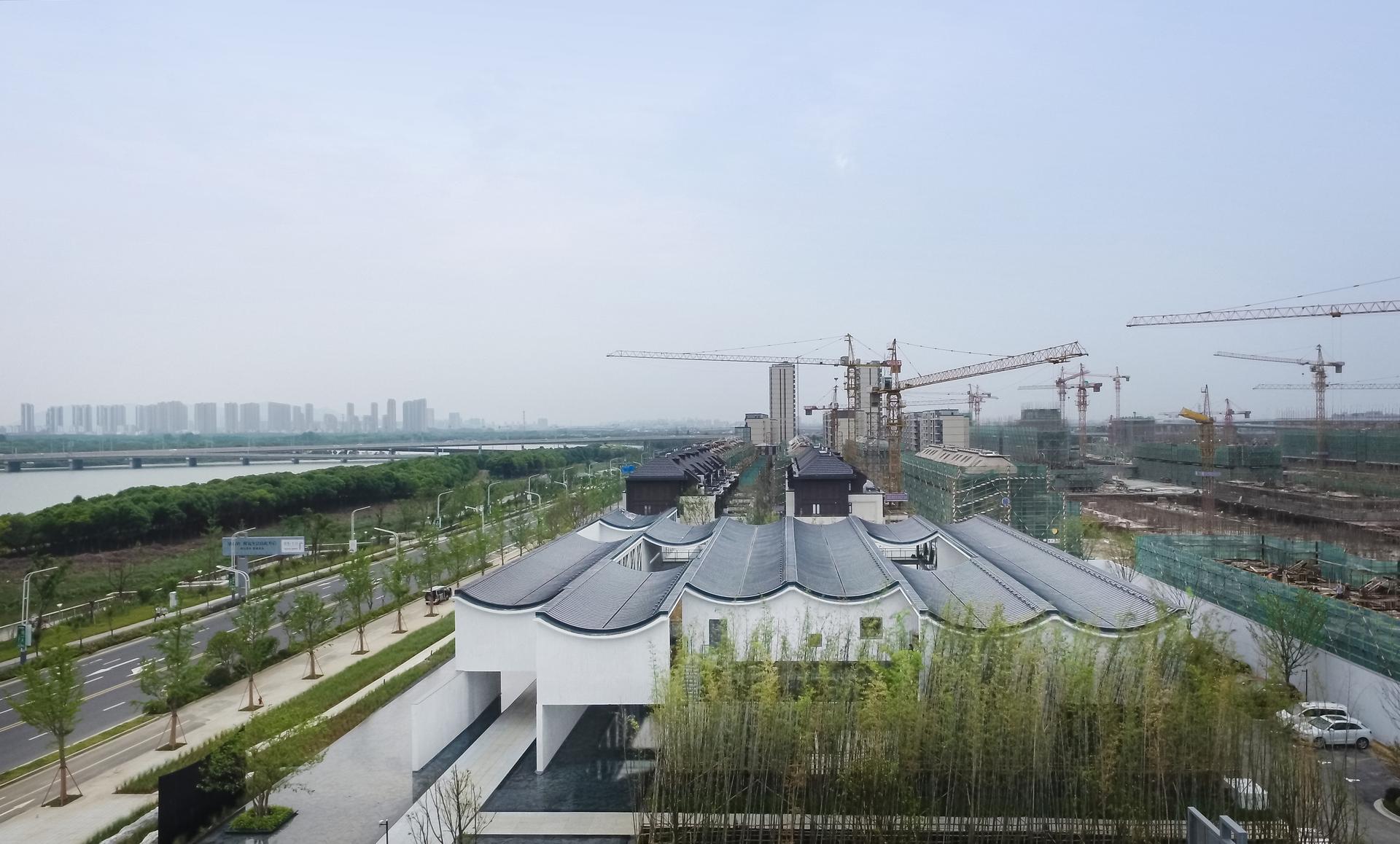 Dongyuan Qianxun Community Center - image 14