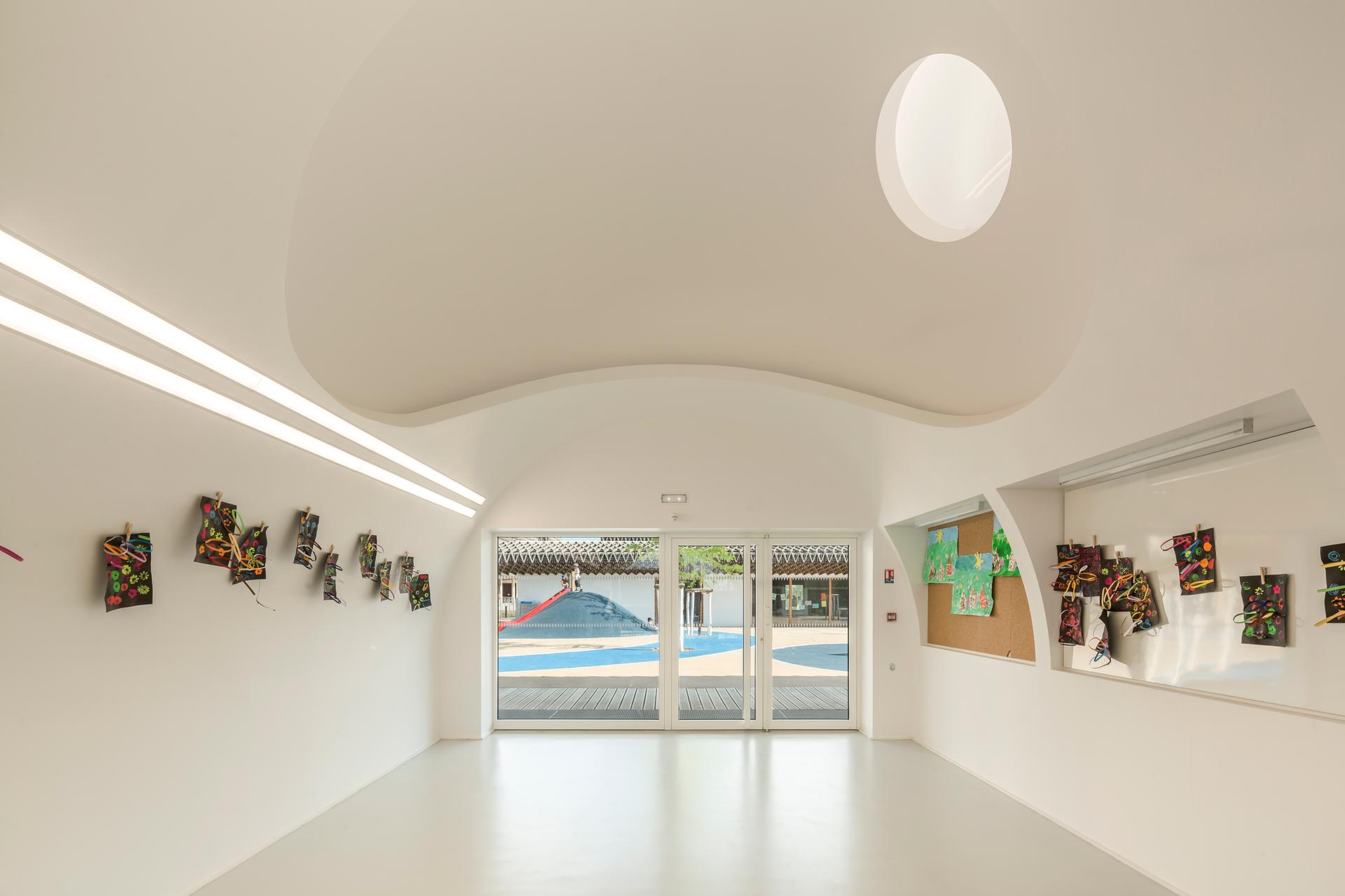 MON - image 5