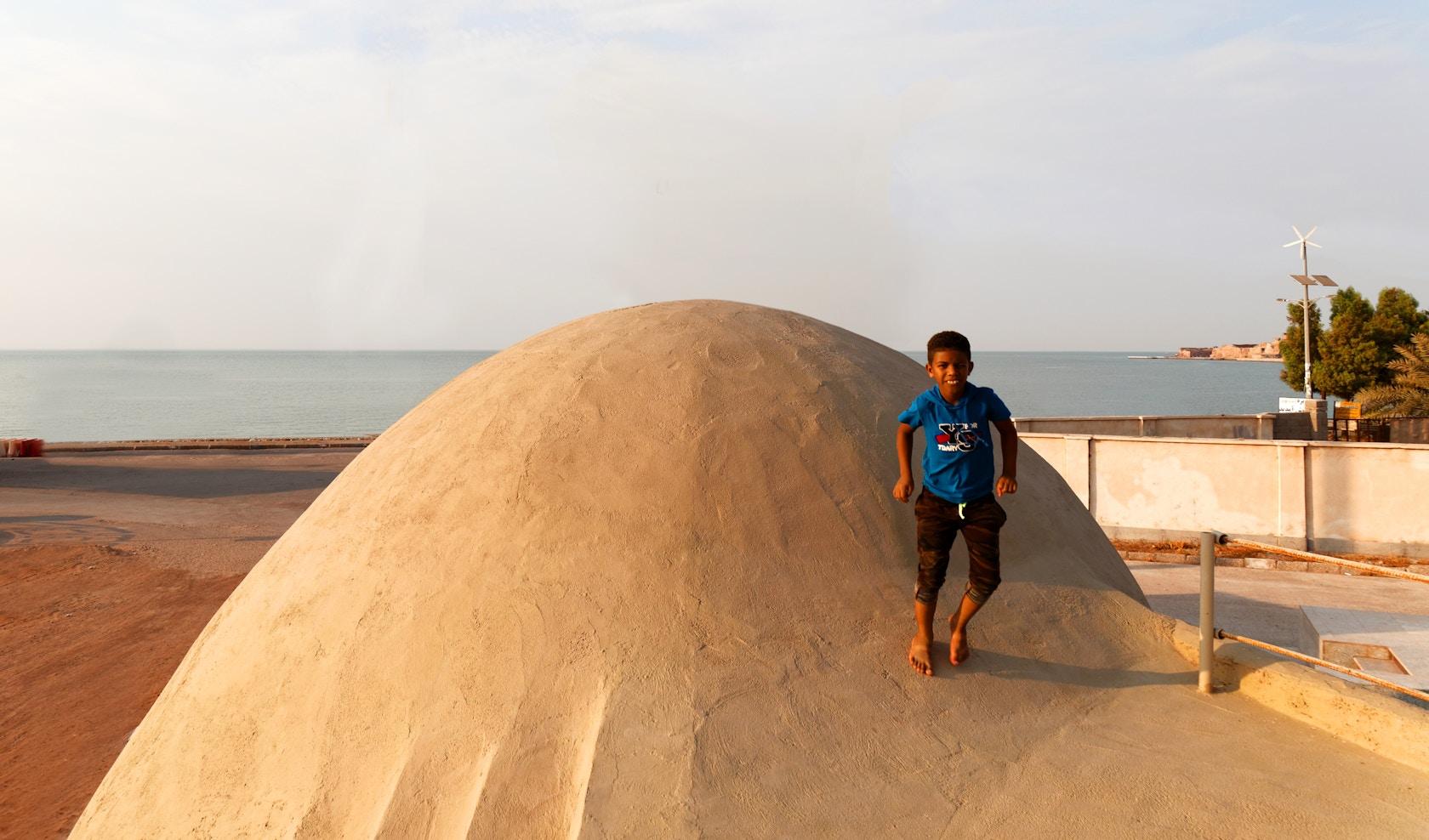 Presence in Hormuz (Rong Cultural Center) - image 31
