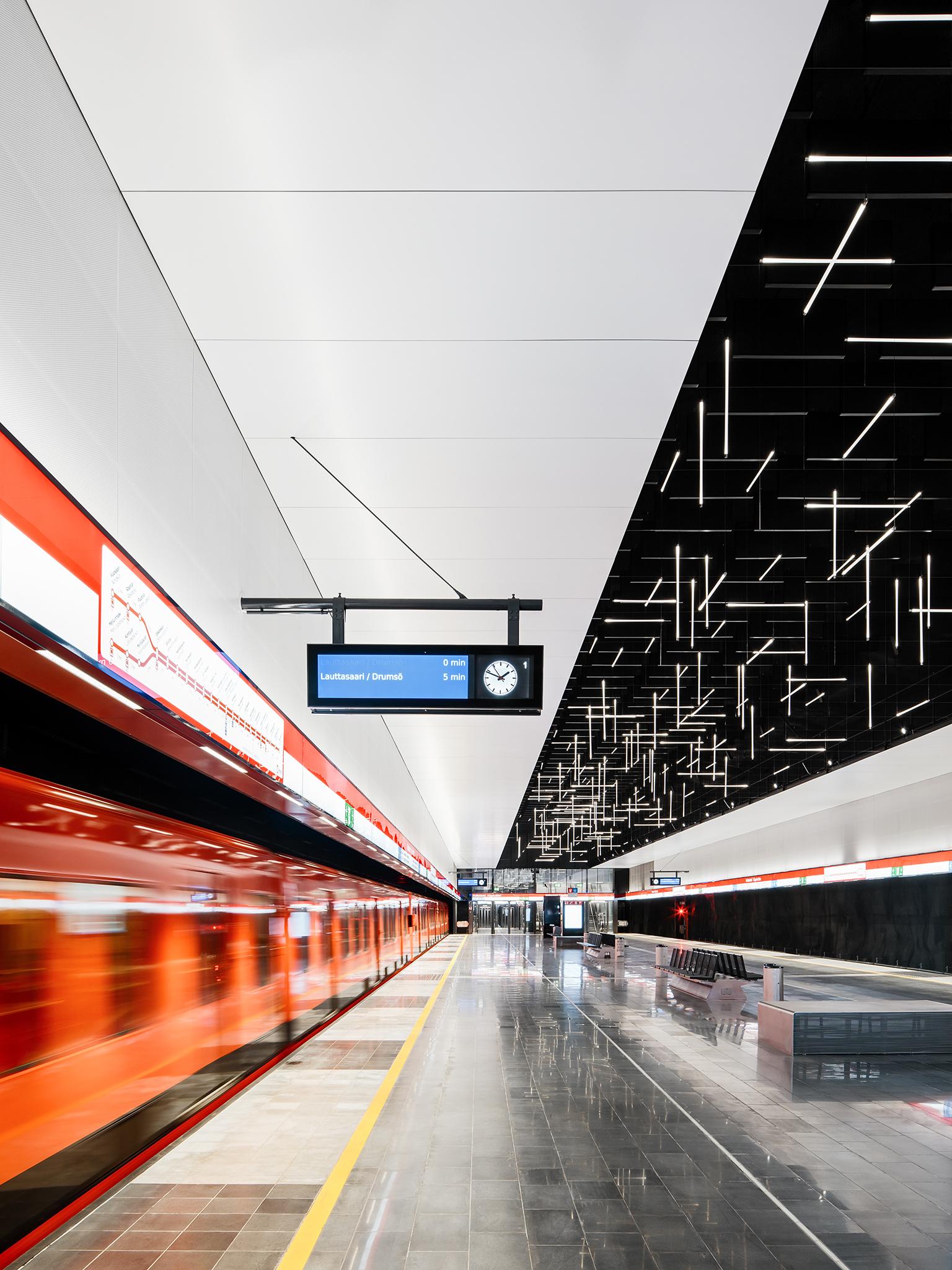 Keilaniemi Metro Station - image 13