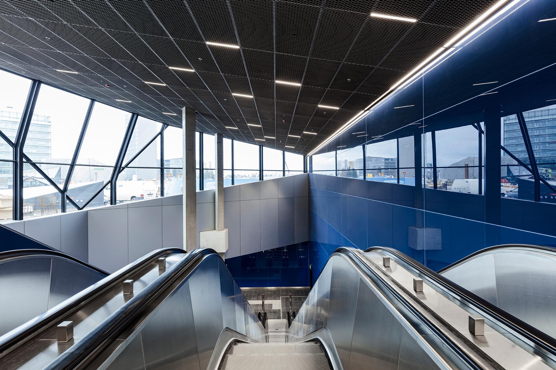 Keilaniemi Metro Station - image 5