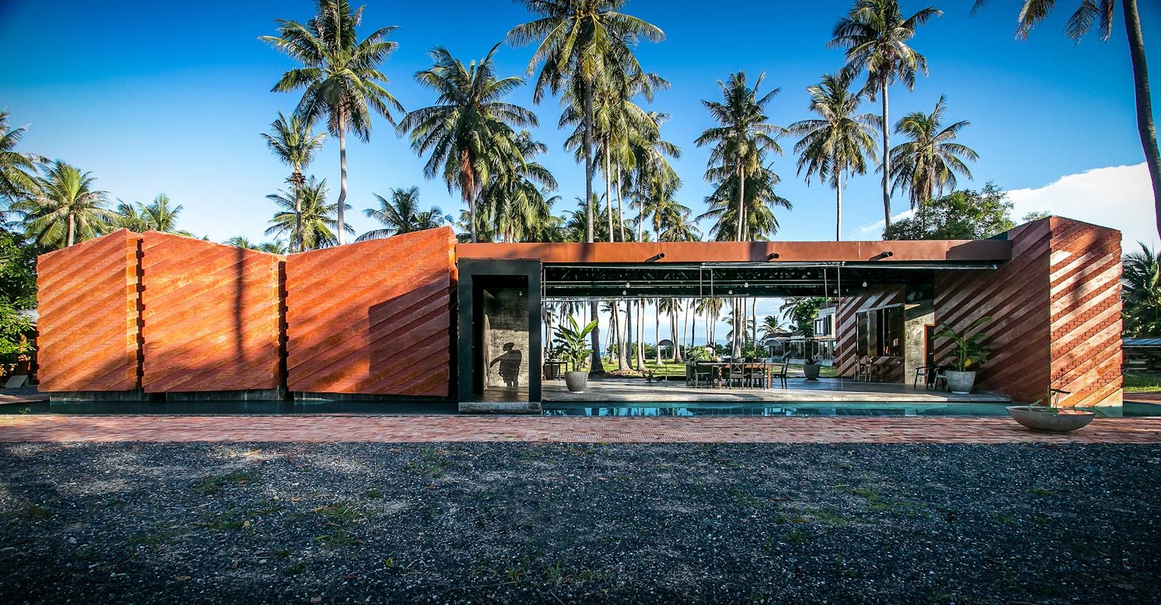 Somjai House | Coconutnoom Resort