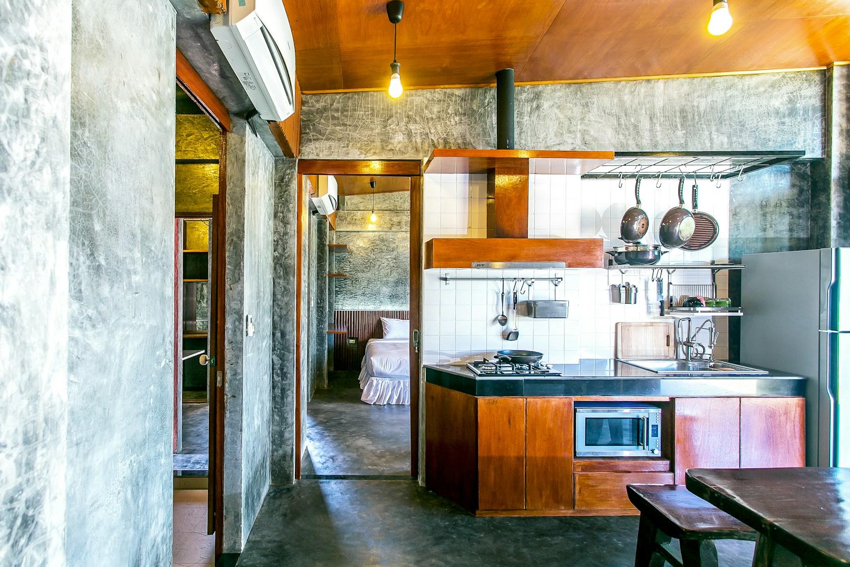 Somjai House | Coconutnoom Resort - image 5