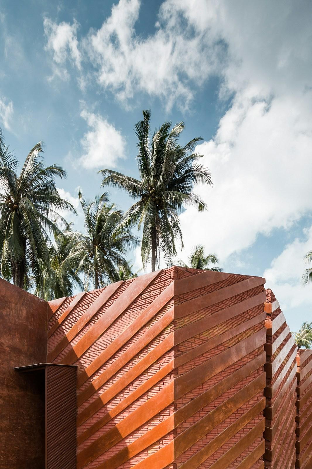 Somjai House | Coconutnoom Resort - image 10