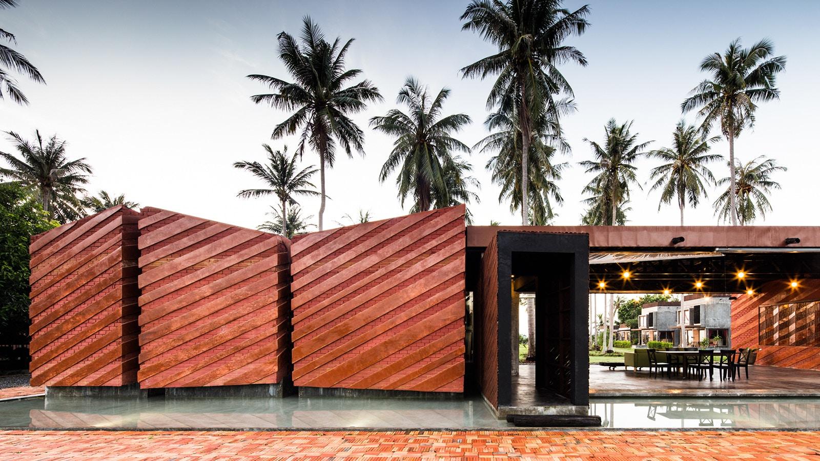 Somjai House | Coconutnoom Resort - image 12