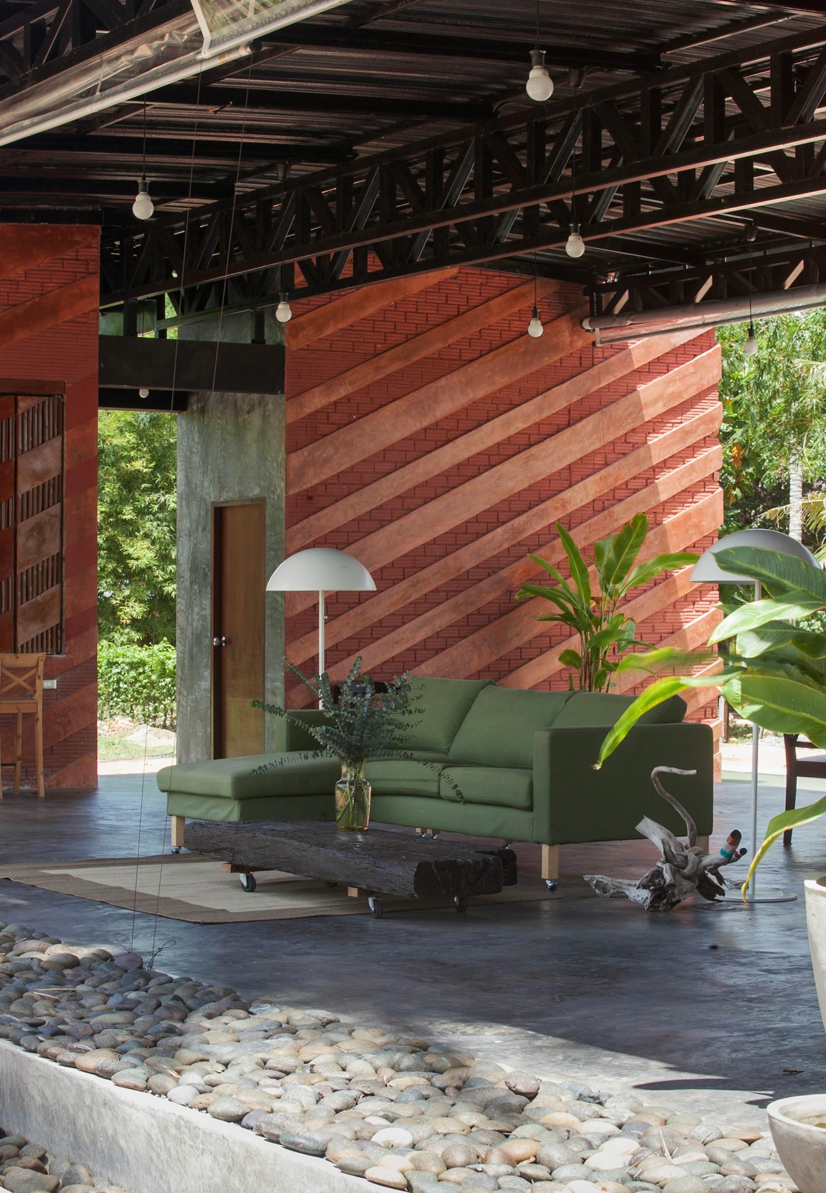 Somjai House | Coconutnoom Resort - image 22