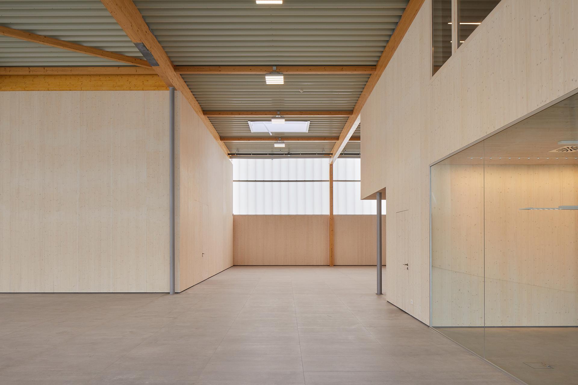 Car Showroom Halle - image 6
