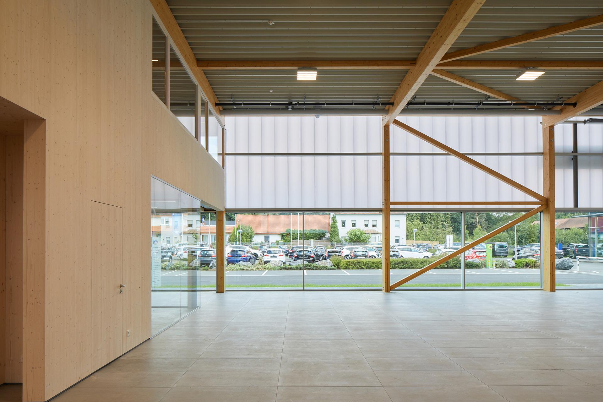 Car Showroom Halle - image 7