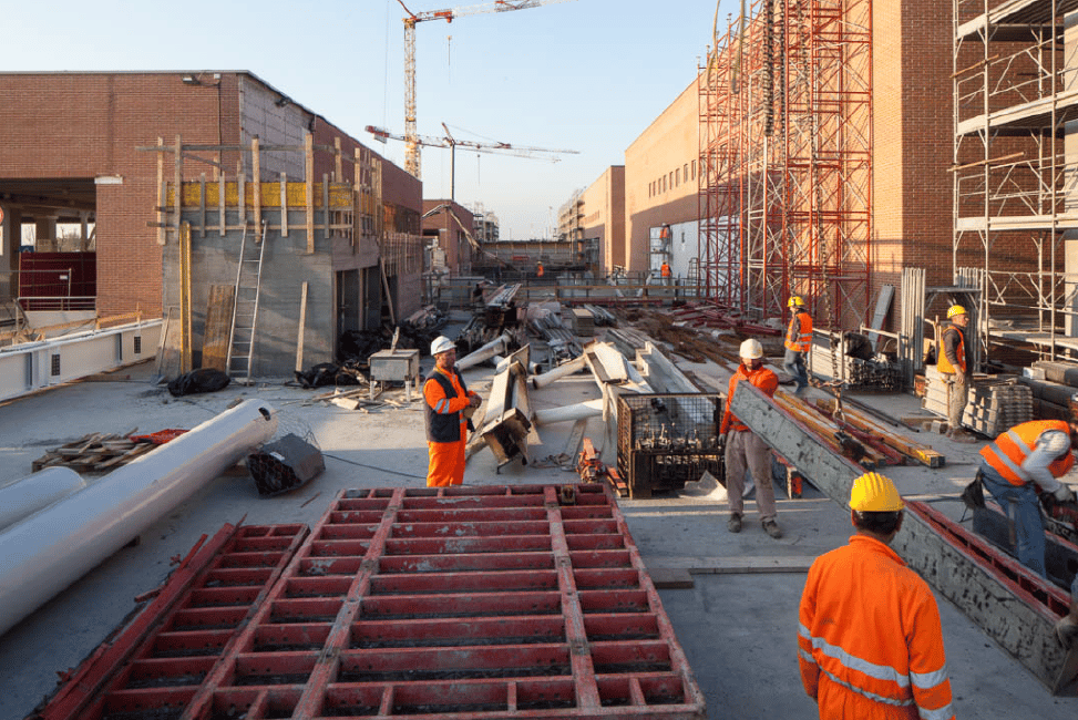 Venice Marco Polo International Airport: Passenger Terminal Refurbishment and Extension Lot 1 - image 11