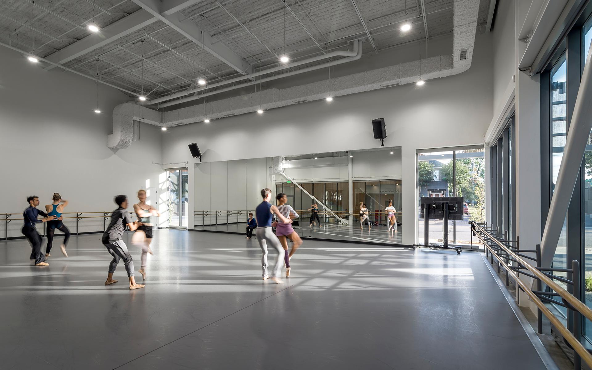 Ballet Memphis - image 41