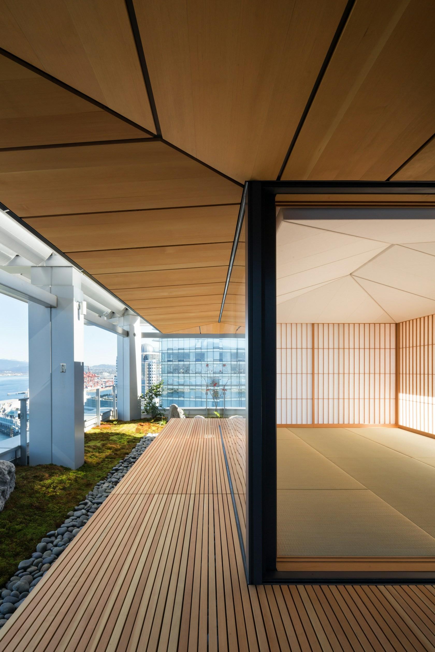 Teahouse in Coal Harbour - image 10
