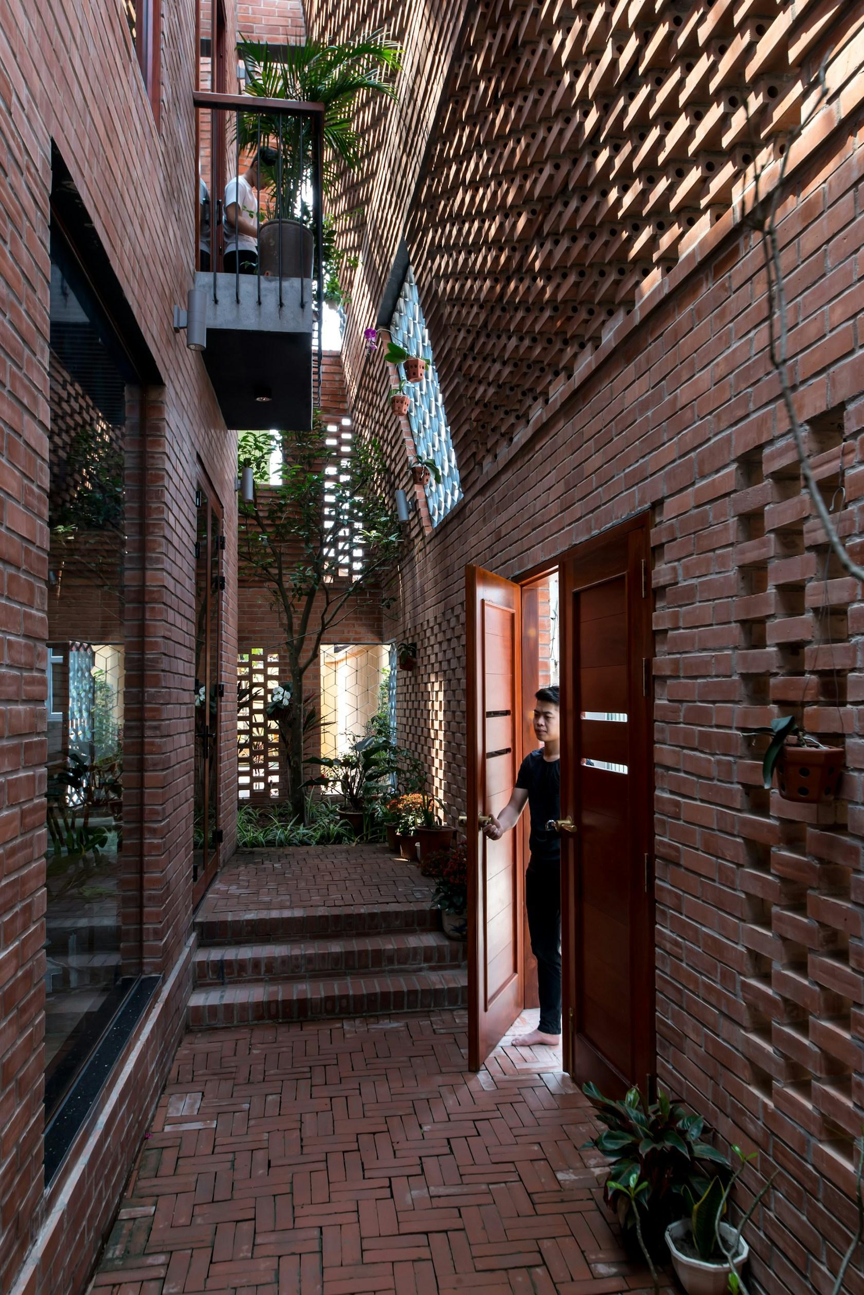 Brick Cave - image 5