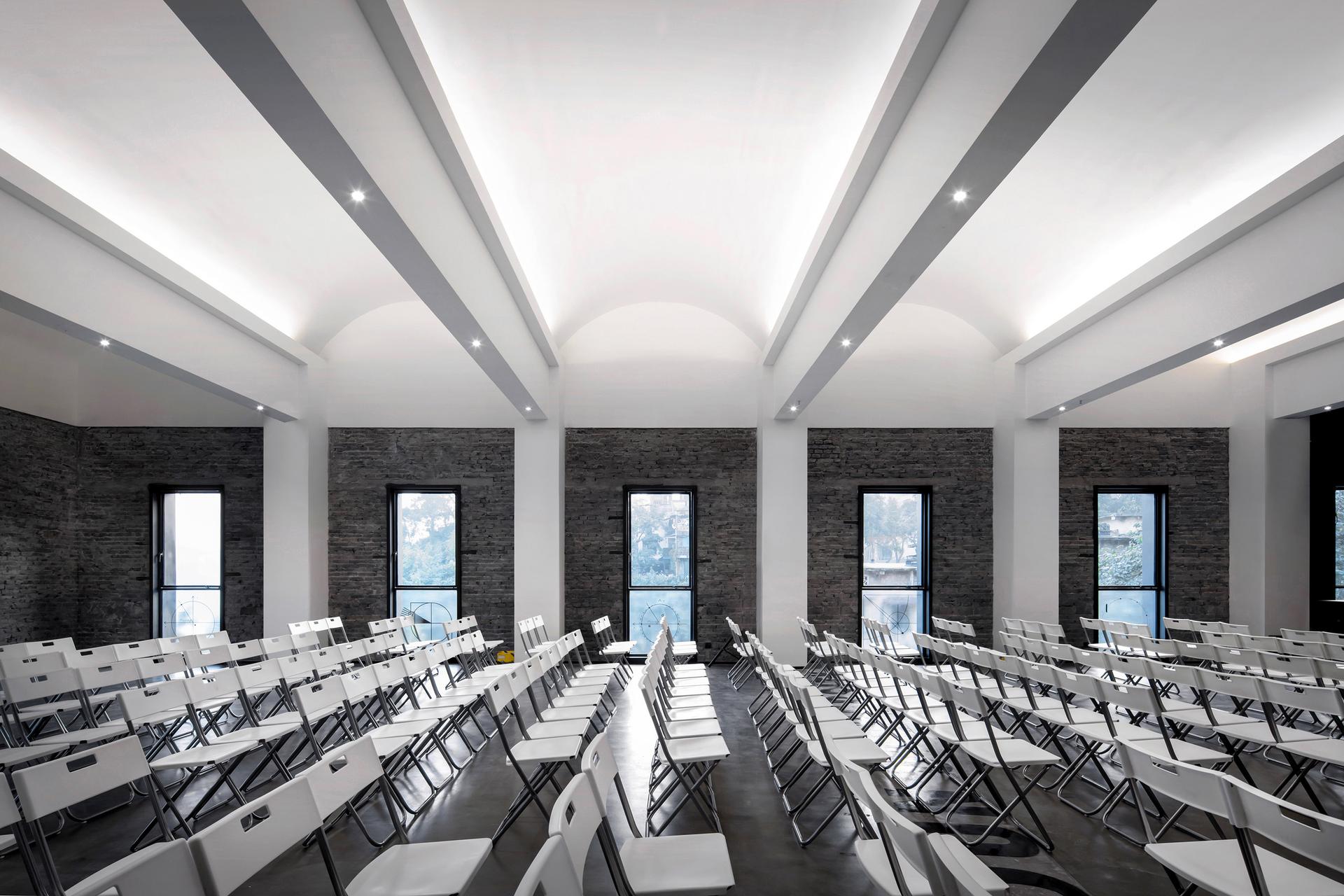 Hundun University Education Center - image 13