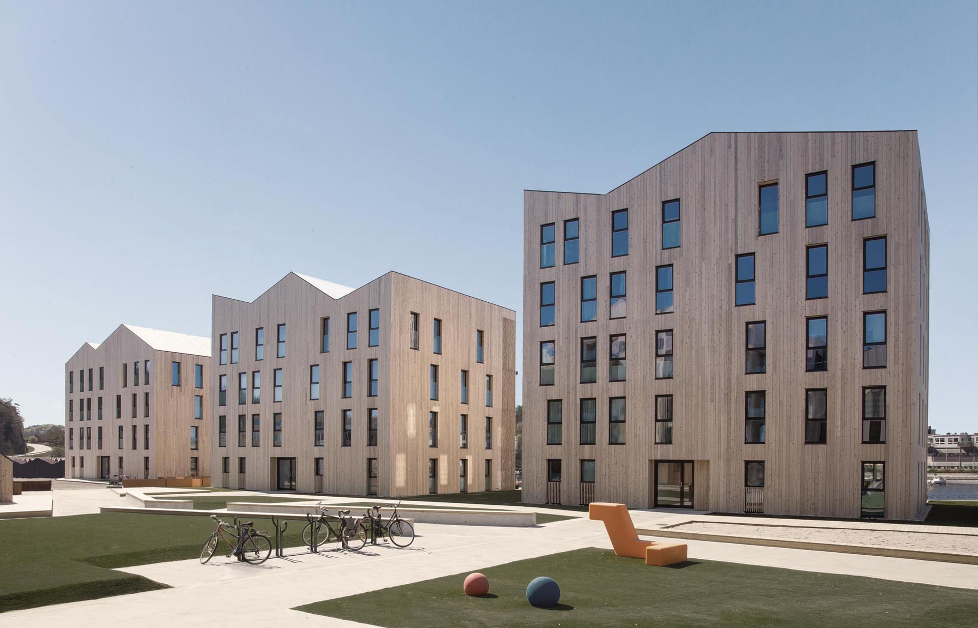 Mandal Slipway Housing Complex - image 5