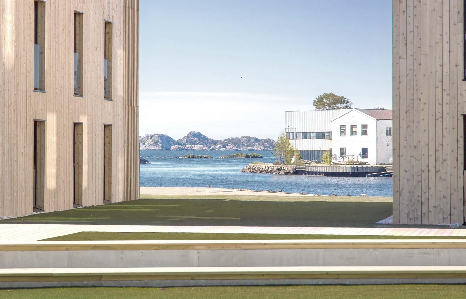 Mandal Slipway Housing Complex - image 9