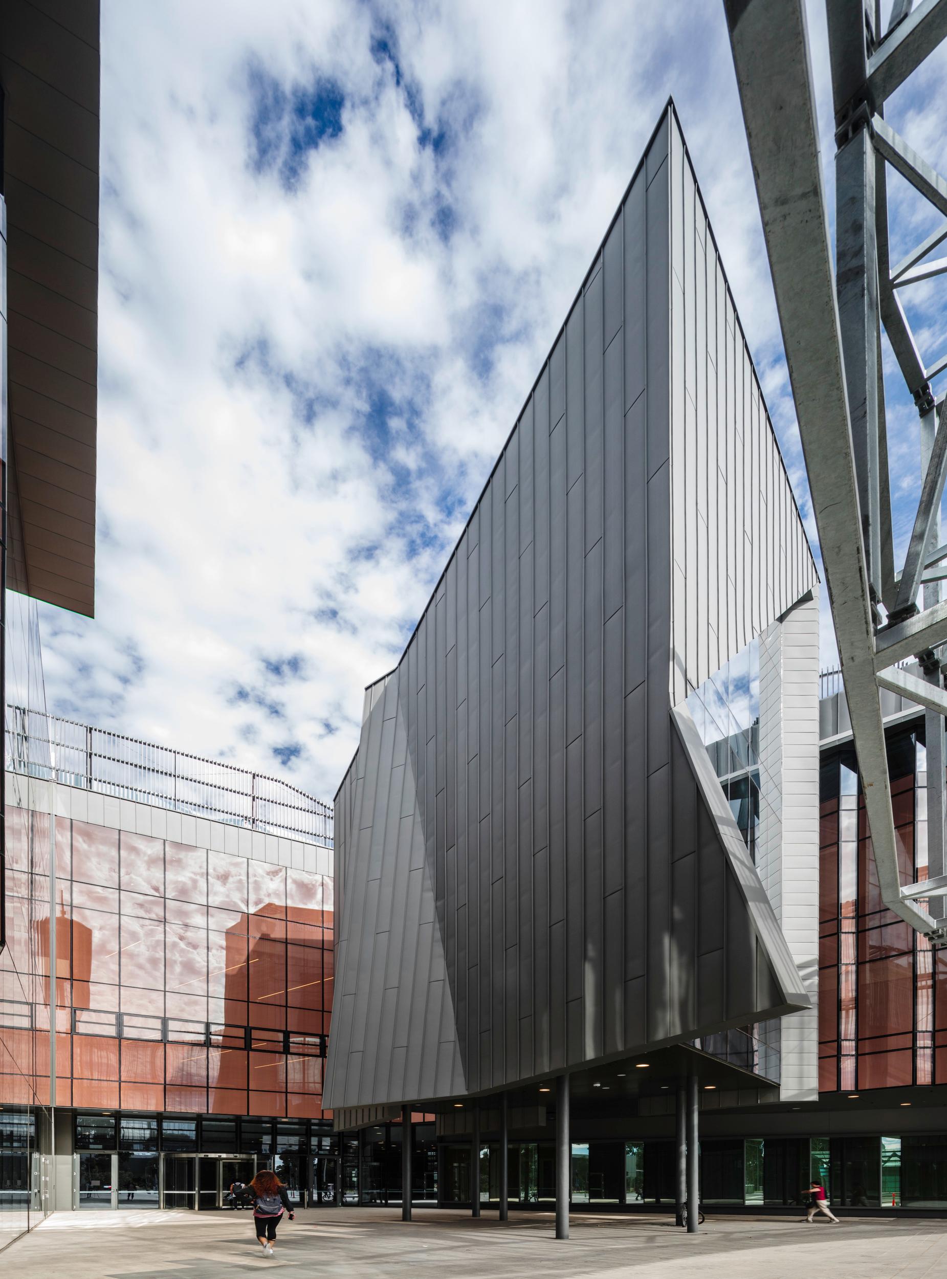 Learning and Teaching Building, Monash University - image 2