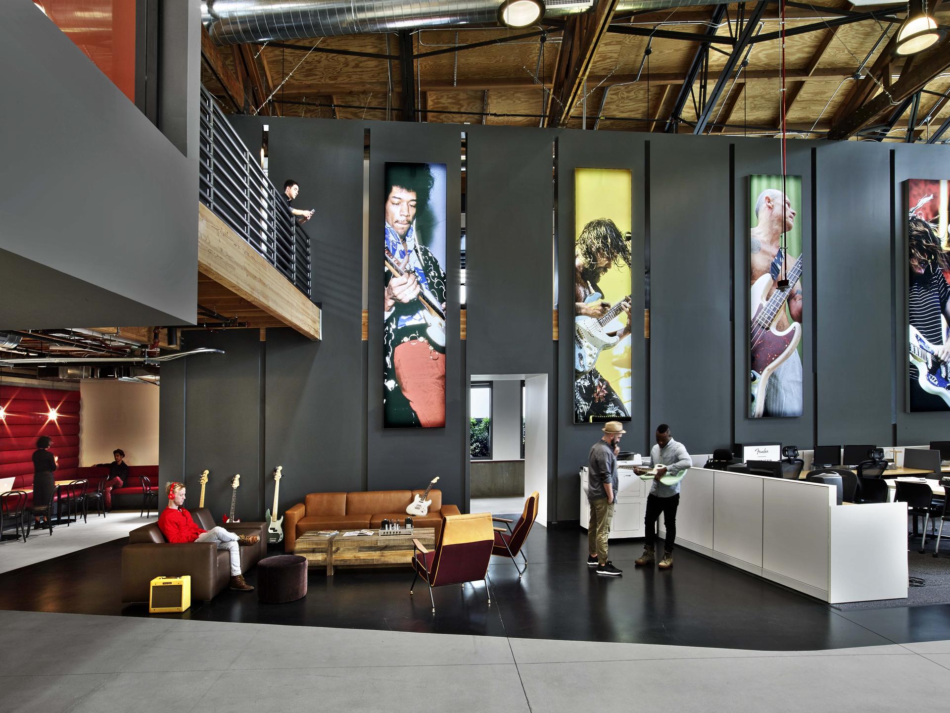 Fender - image 2