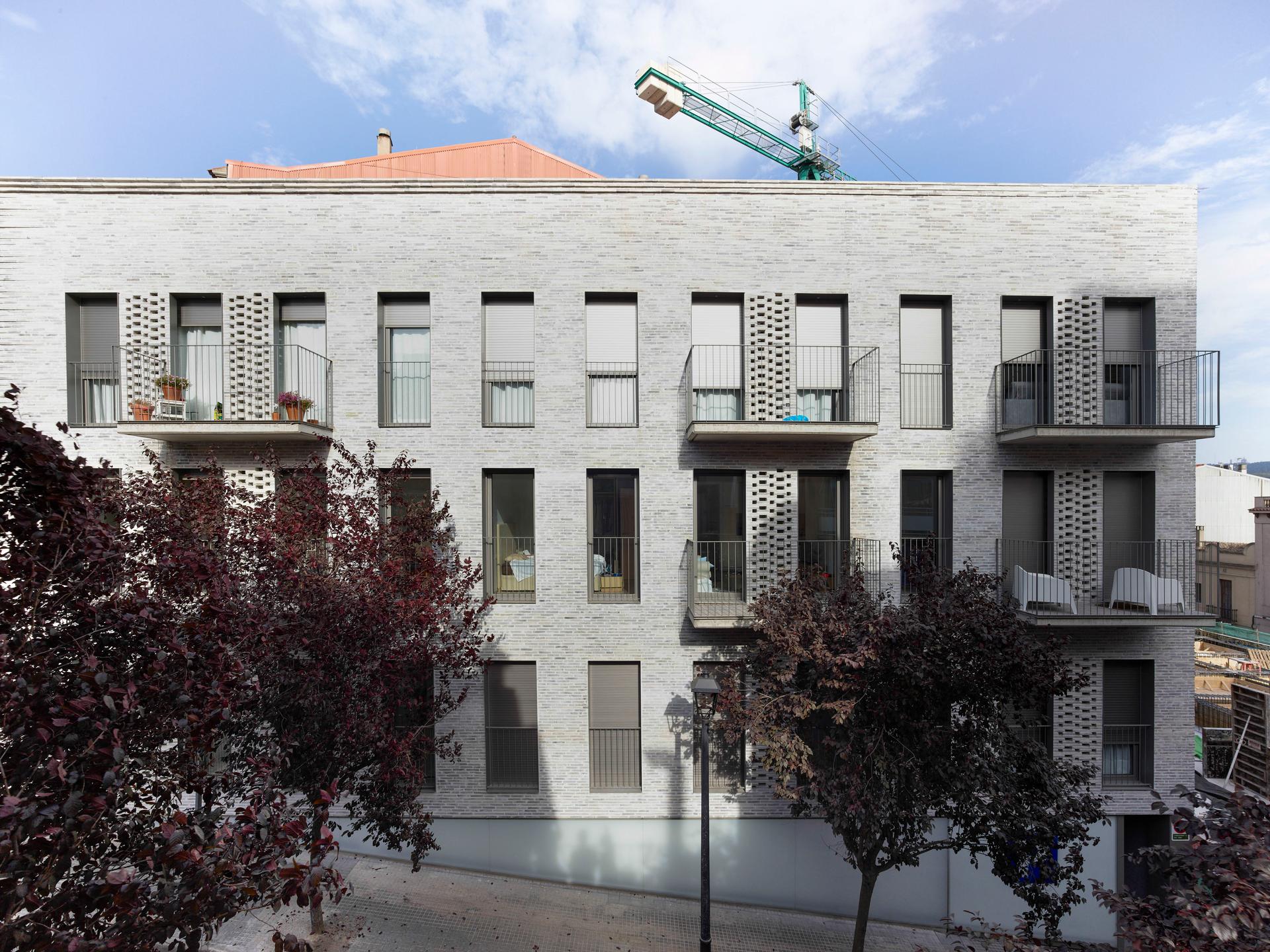 AVINGUDA CATALUNYA 11 - image 2