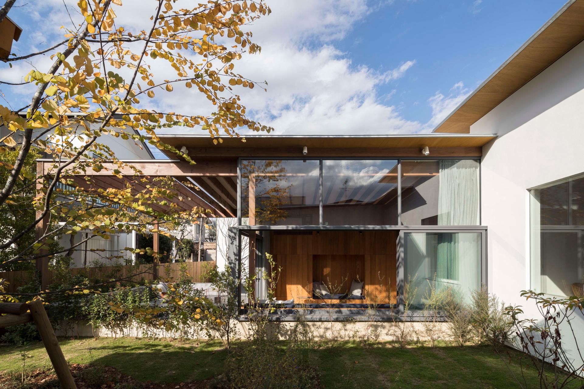 Seven Gardens House - image 3