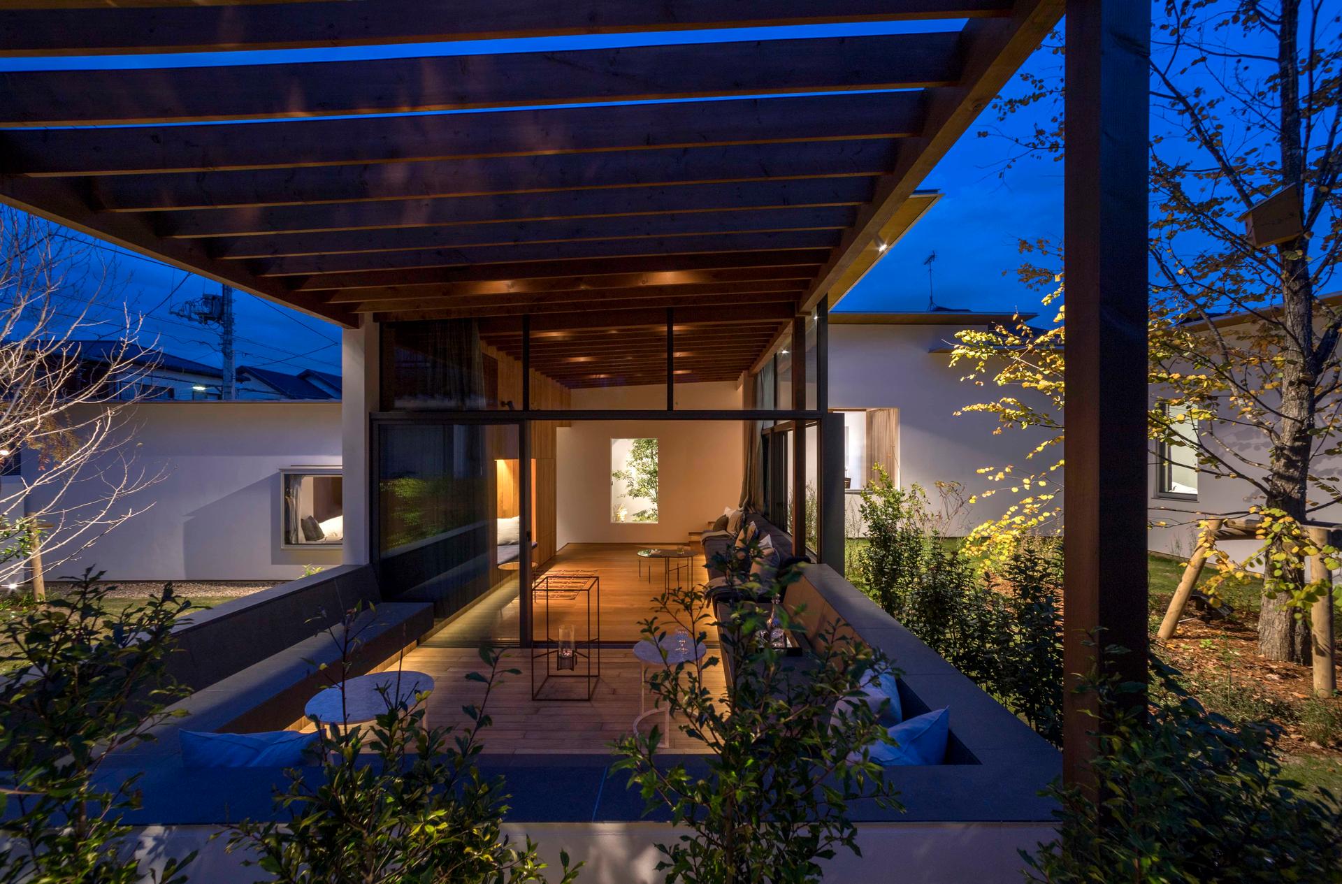 Seven Gardens House - image 4