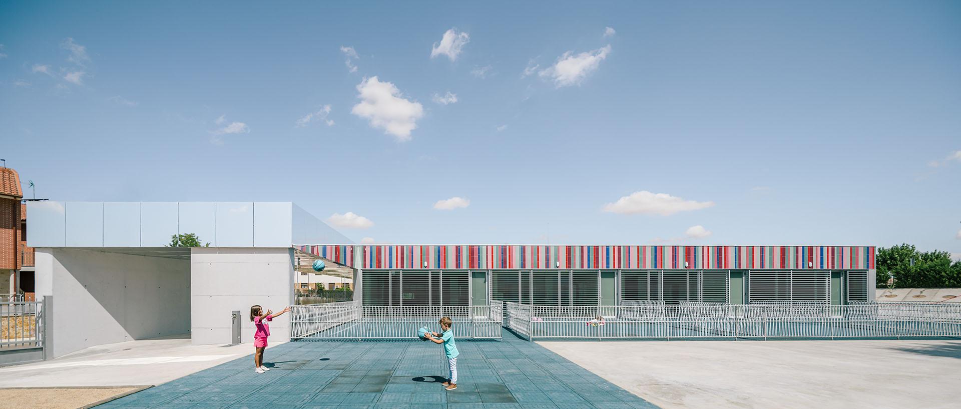 THE ALMOST INVISIBLE SCHOOL - image 2