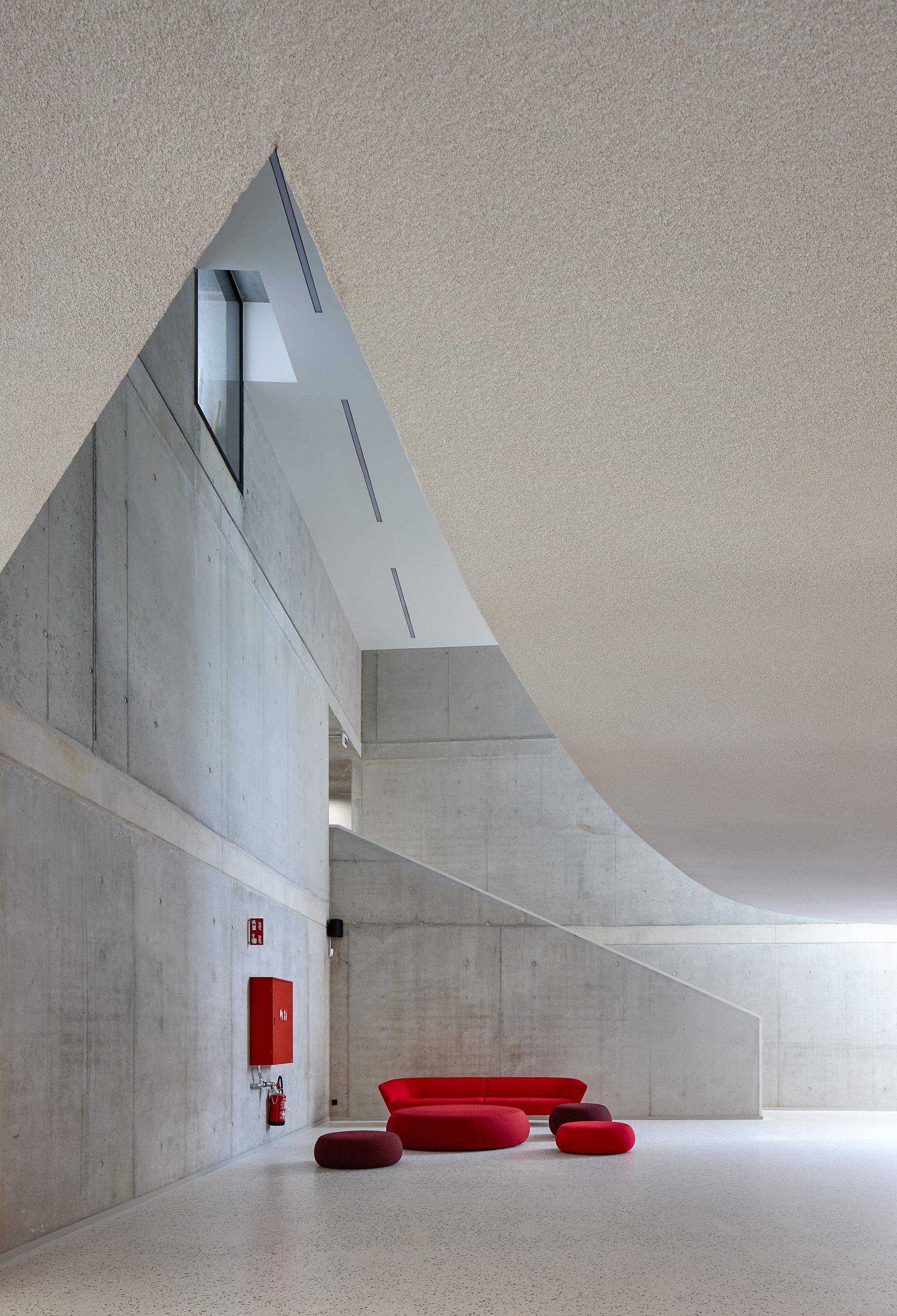Cultural Center and Library 'De Factorij' - image 11