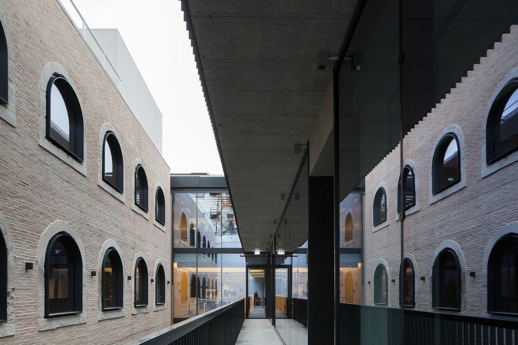 VdA - Vieira de Almeida Building and Interiors - image 21