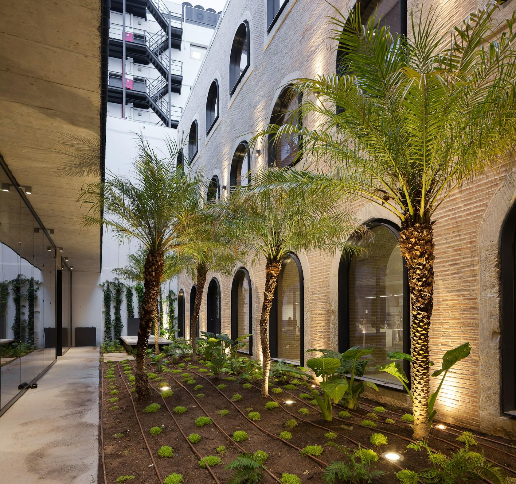 VdA - Vieira de Almeida Building and Interiors - image 22