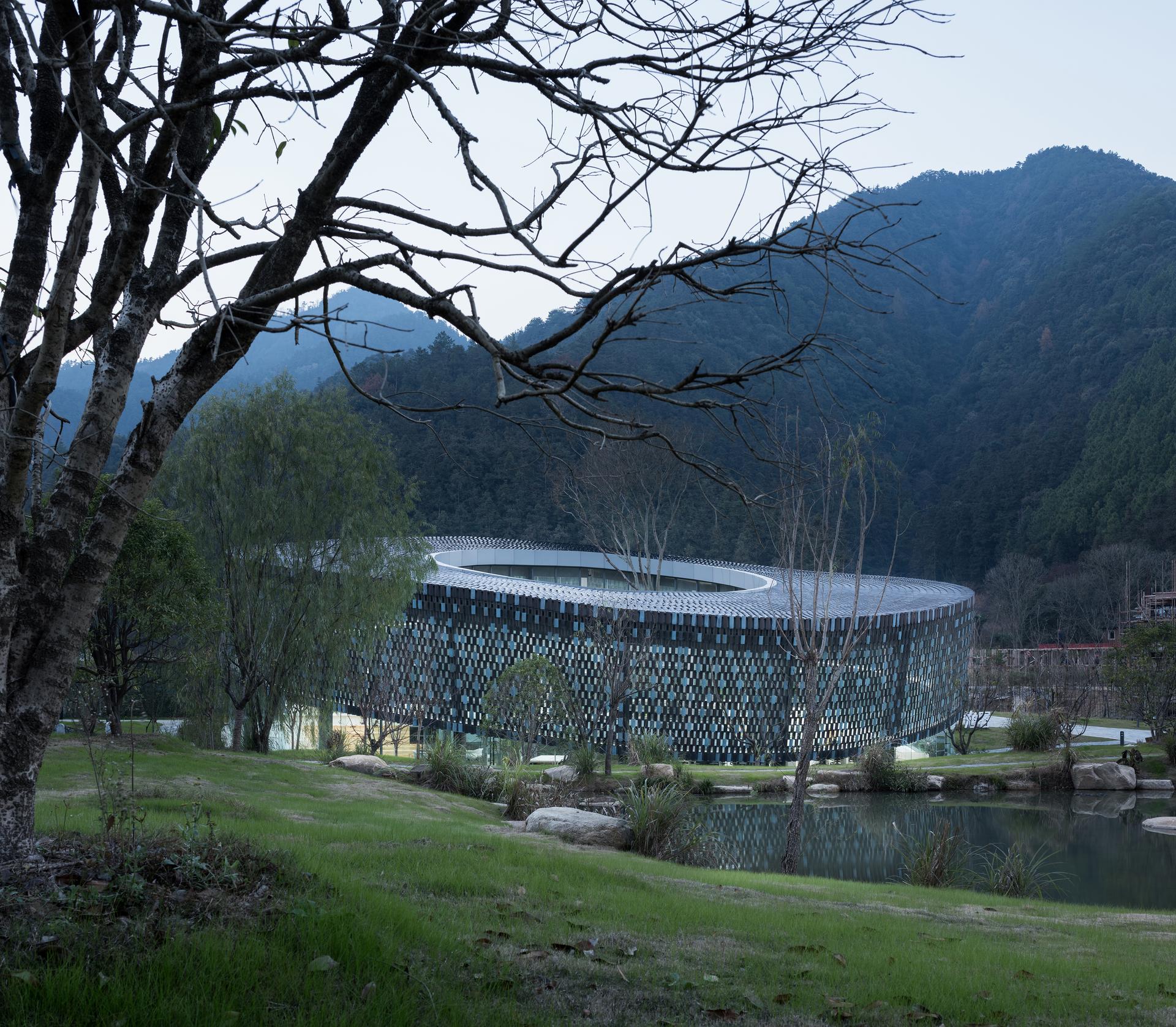 Sanbaopeng LKKER Jingdezhen Ceramic Design Center - image 15