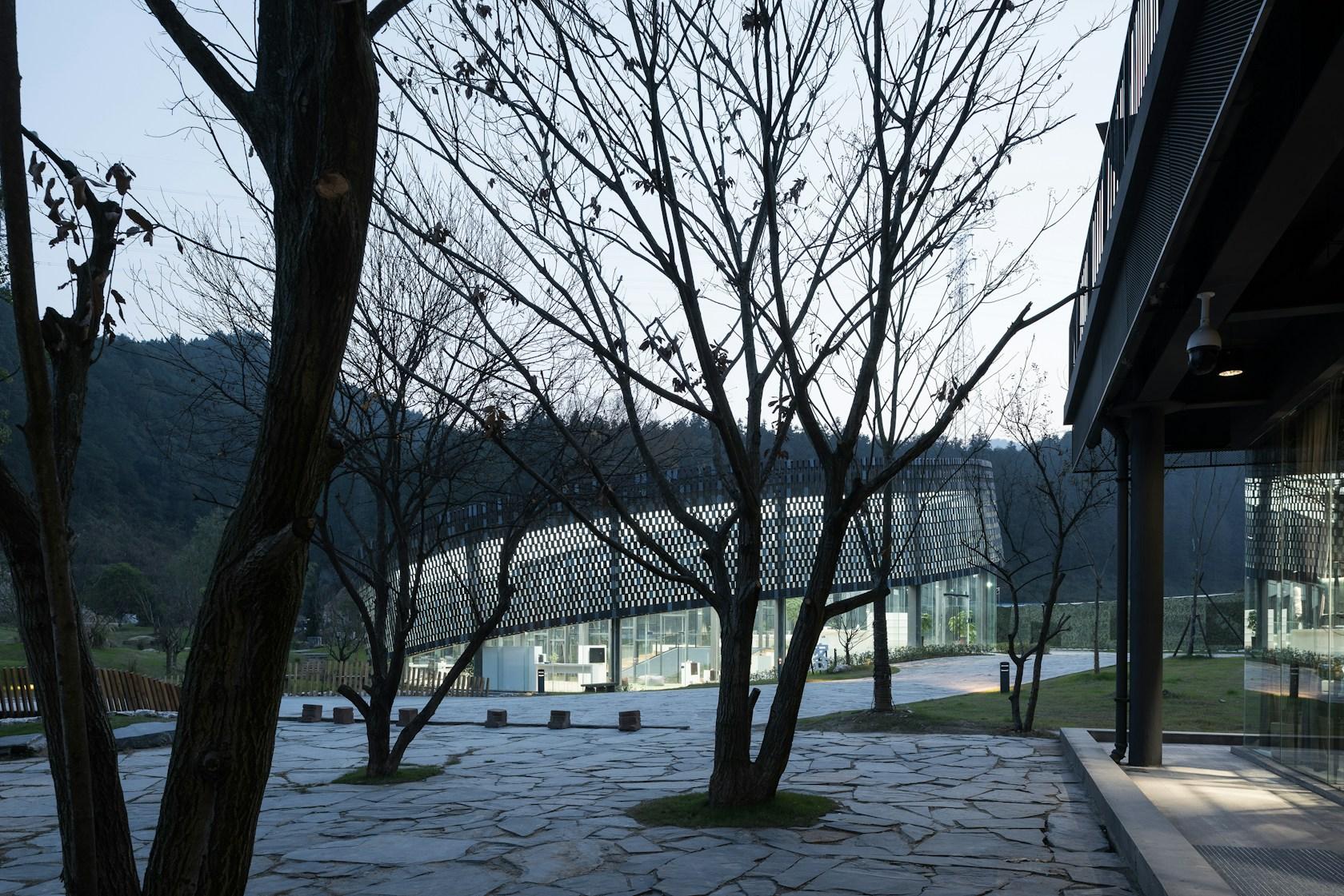 Sanbaopeng LKKER Jingdezhen Ceramic Design Center - image 4