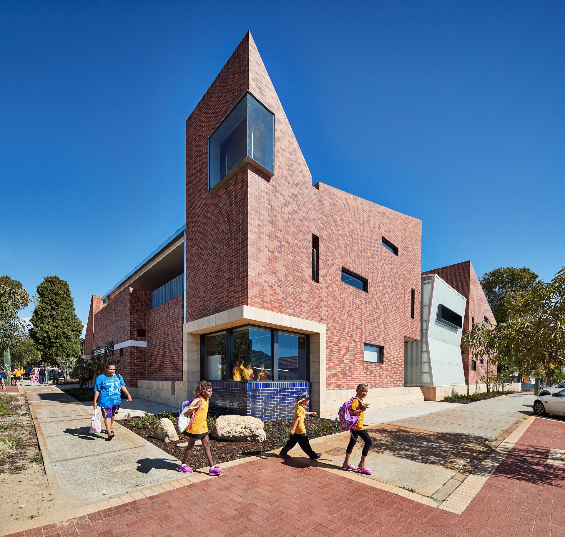 Highgate Primary School New Teaching Spaces - image 3