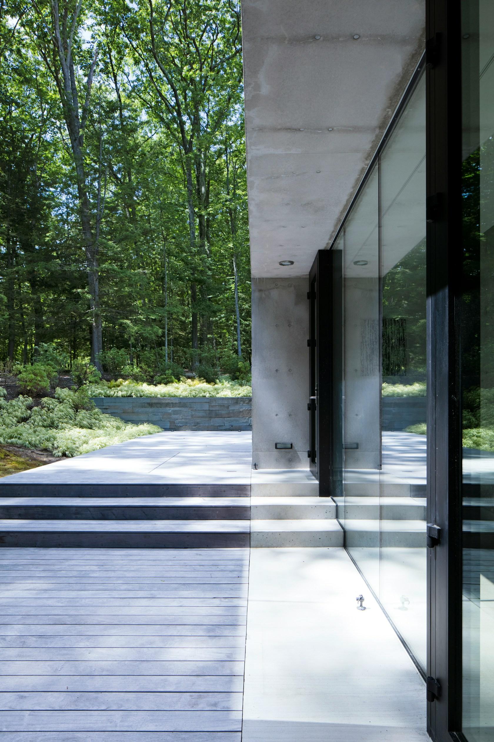 Square House - image 7
