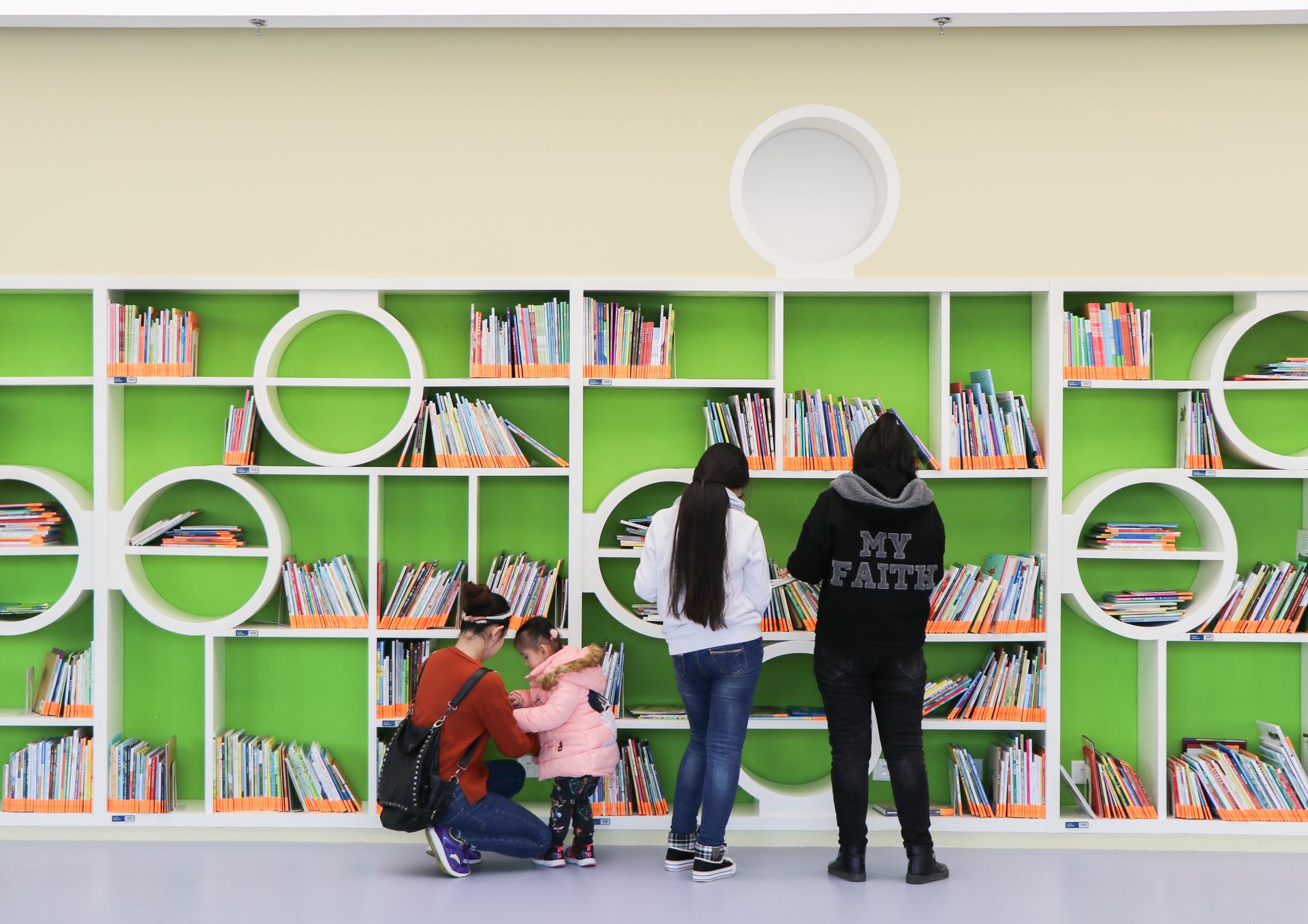 Tianjin Binhai Library - image 9