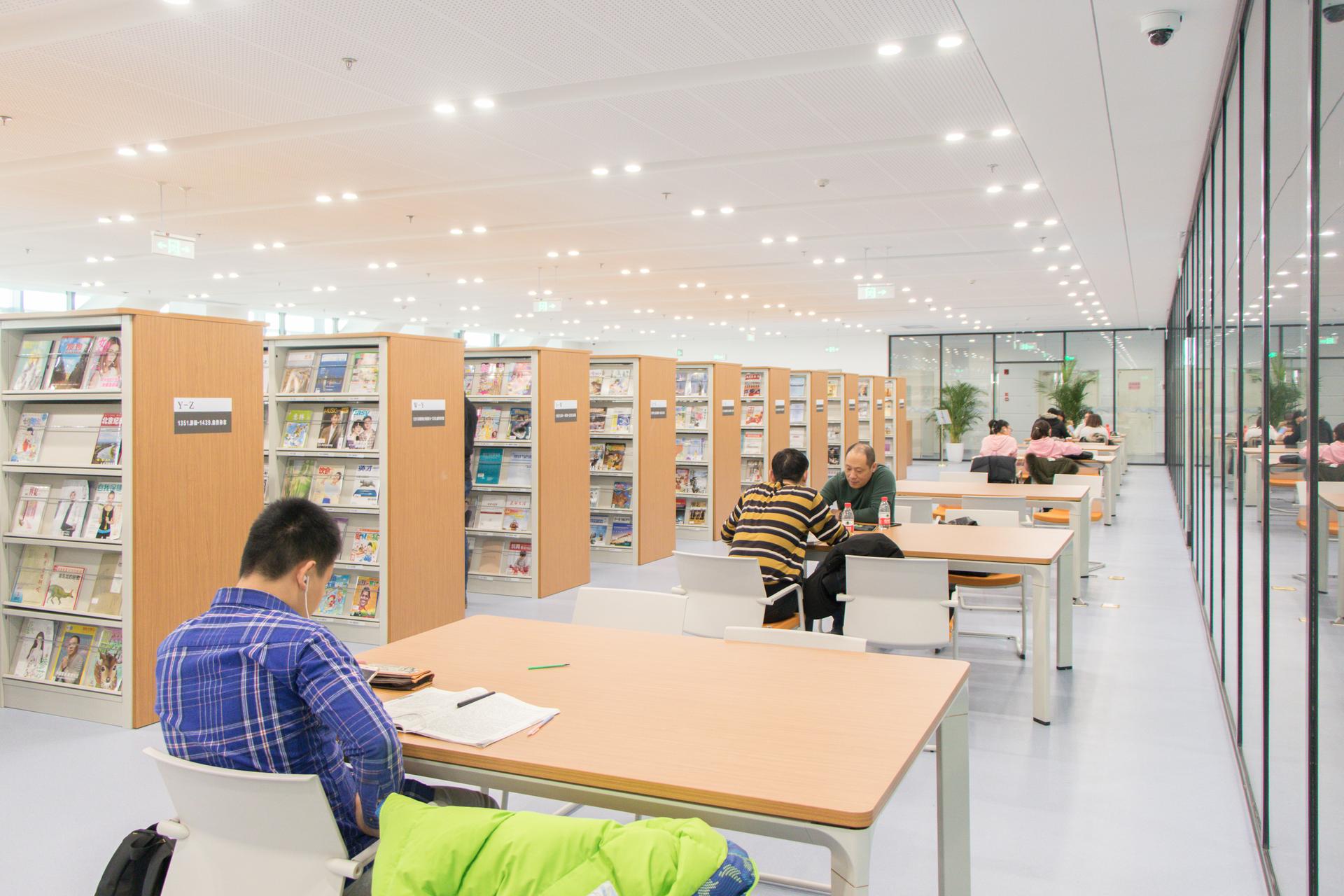 Tianjin Binhai Library - image 11