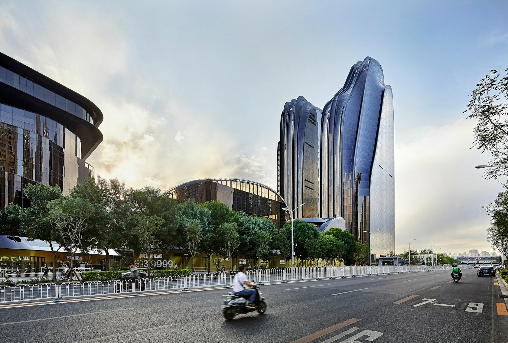 Chaoyang Park Plaza - image 8