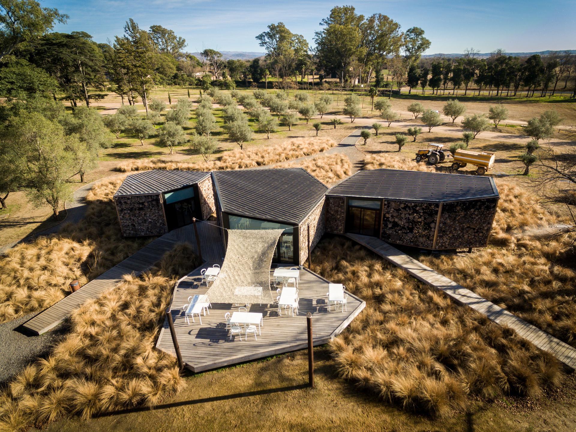 Club House Estancia La Paz
