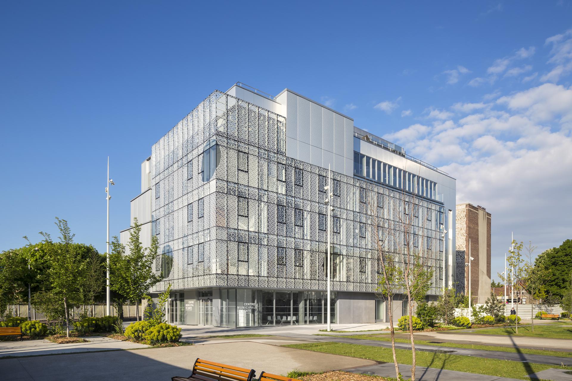 Municipal Health Care, at La Courneuve