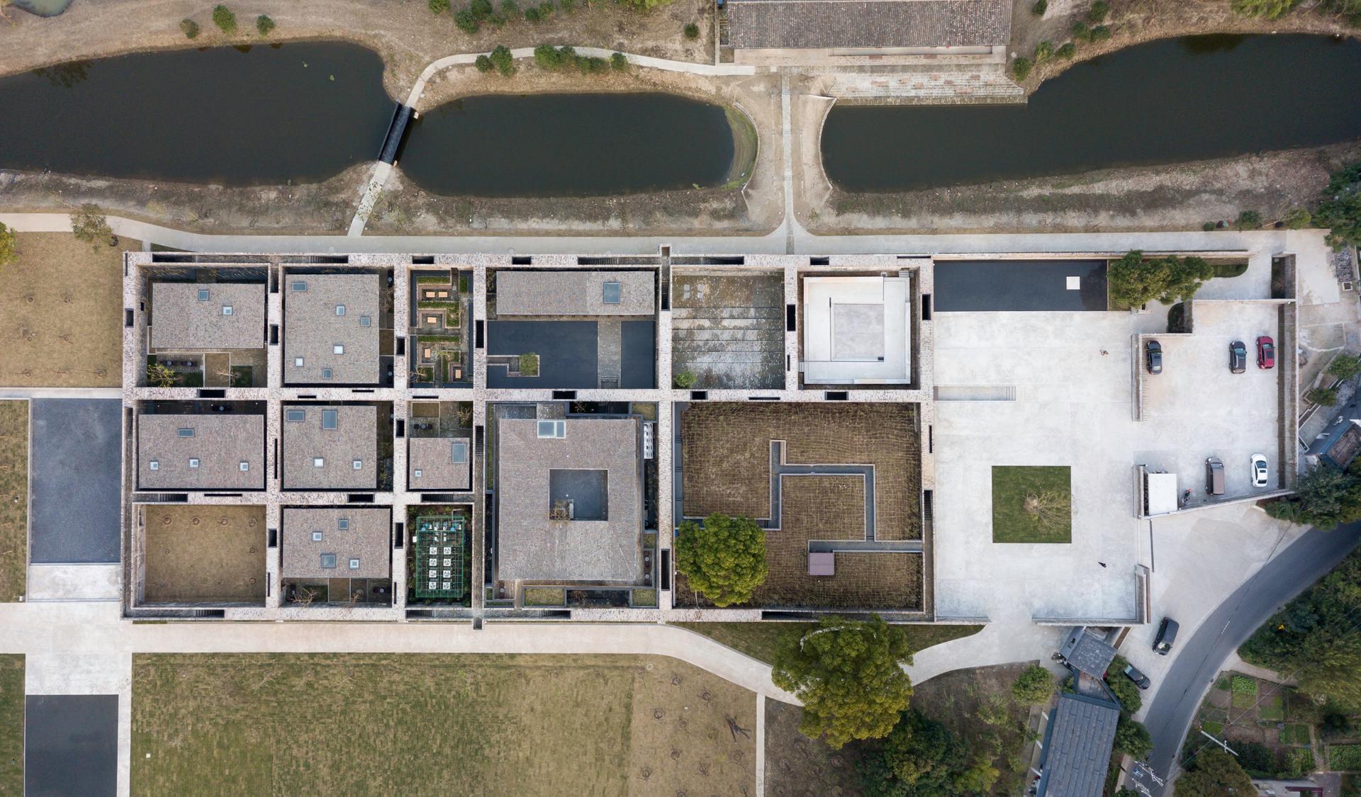 The Walled - Tsingpu Yangzhou Retreat - image 11