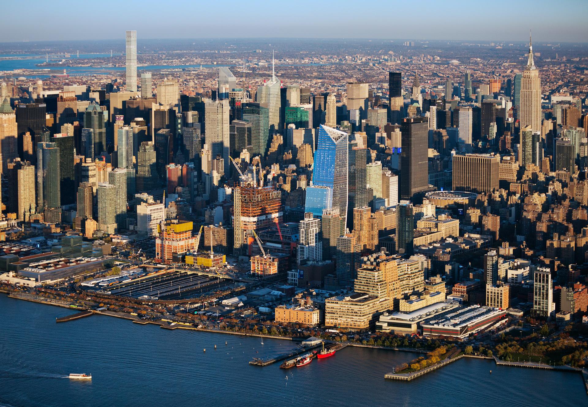 10 Hudson Yards - image 2