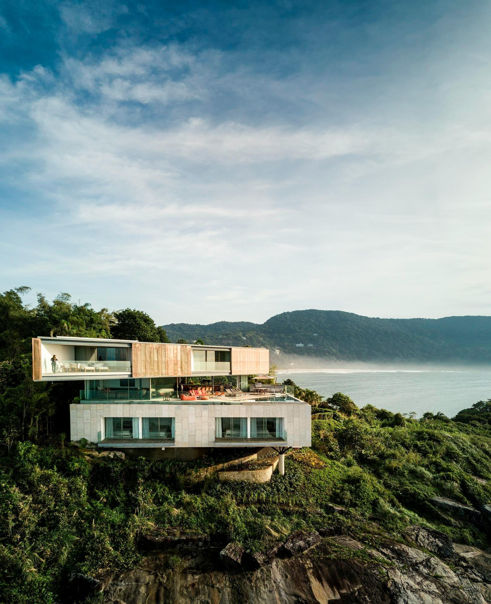 Península House